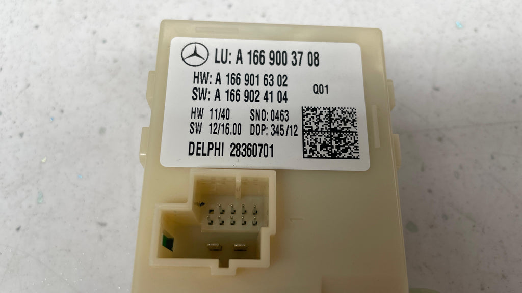 A1669003708 MERCEDES GLE REAR LIFTGATE AND TAILGATE CONTROL MODULE
