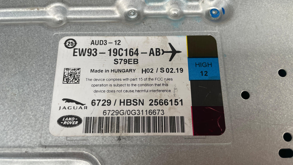 EW9319C164AB  JAGUAR MERIDIAN STEREO AUDIO AMPLIFIER AMP