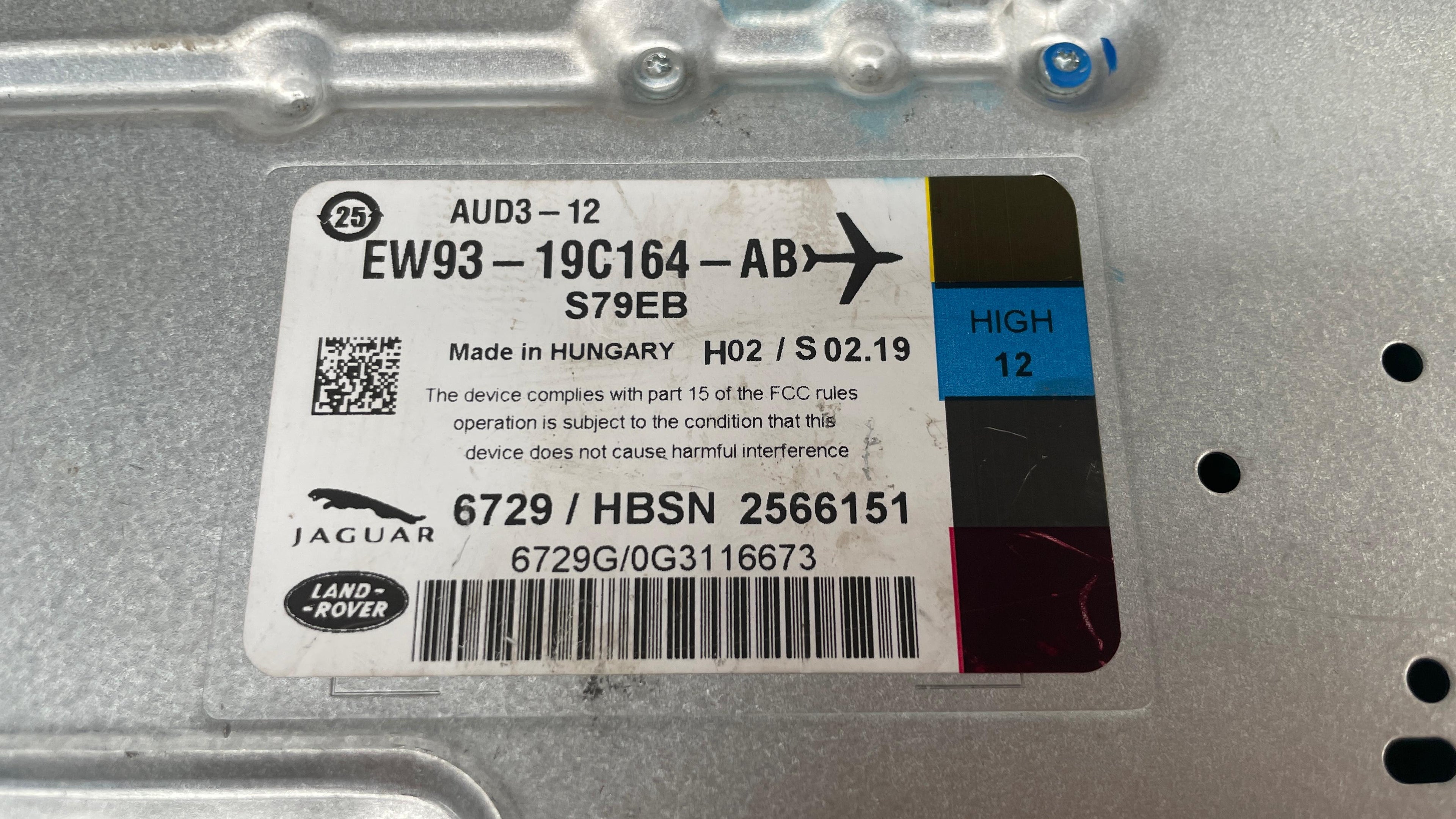 EW9319C164AB  JAGUAR MERIDIAN STEREO AUDIO AMPLIFIER AMP