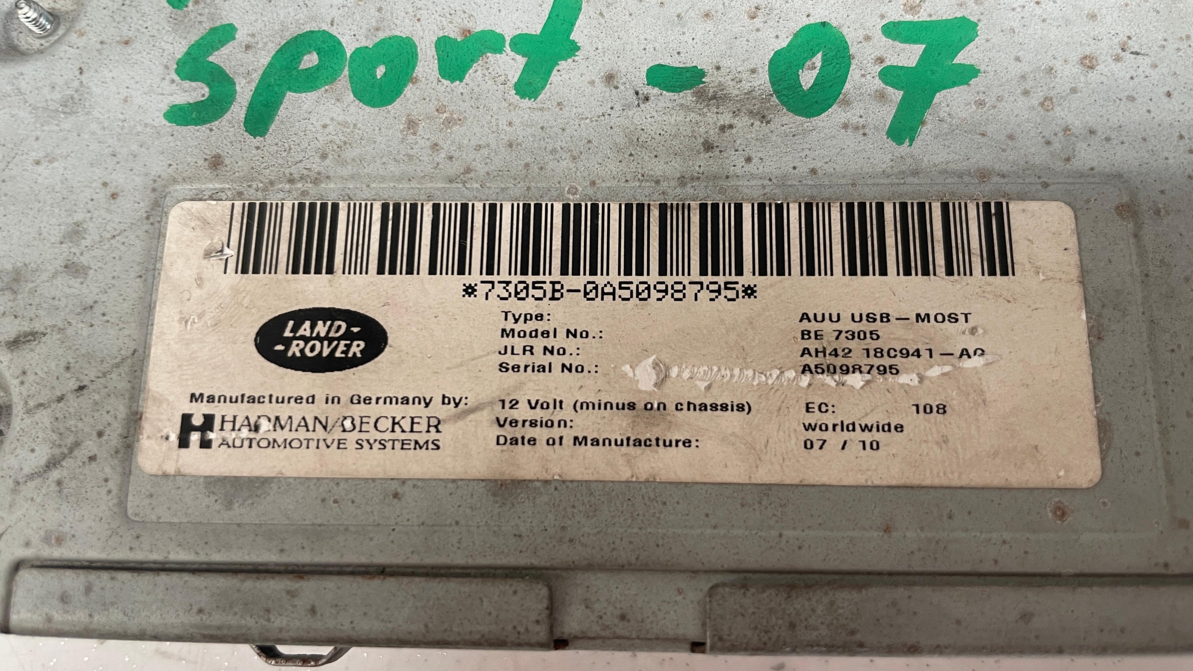 A5098795  LAND ROVER  AUTOMOTIVE SYSTEMS  AUU USB-MOST MODULE