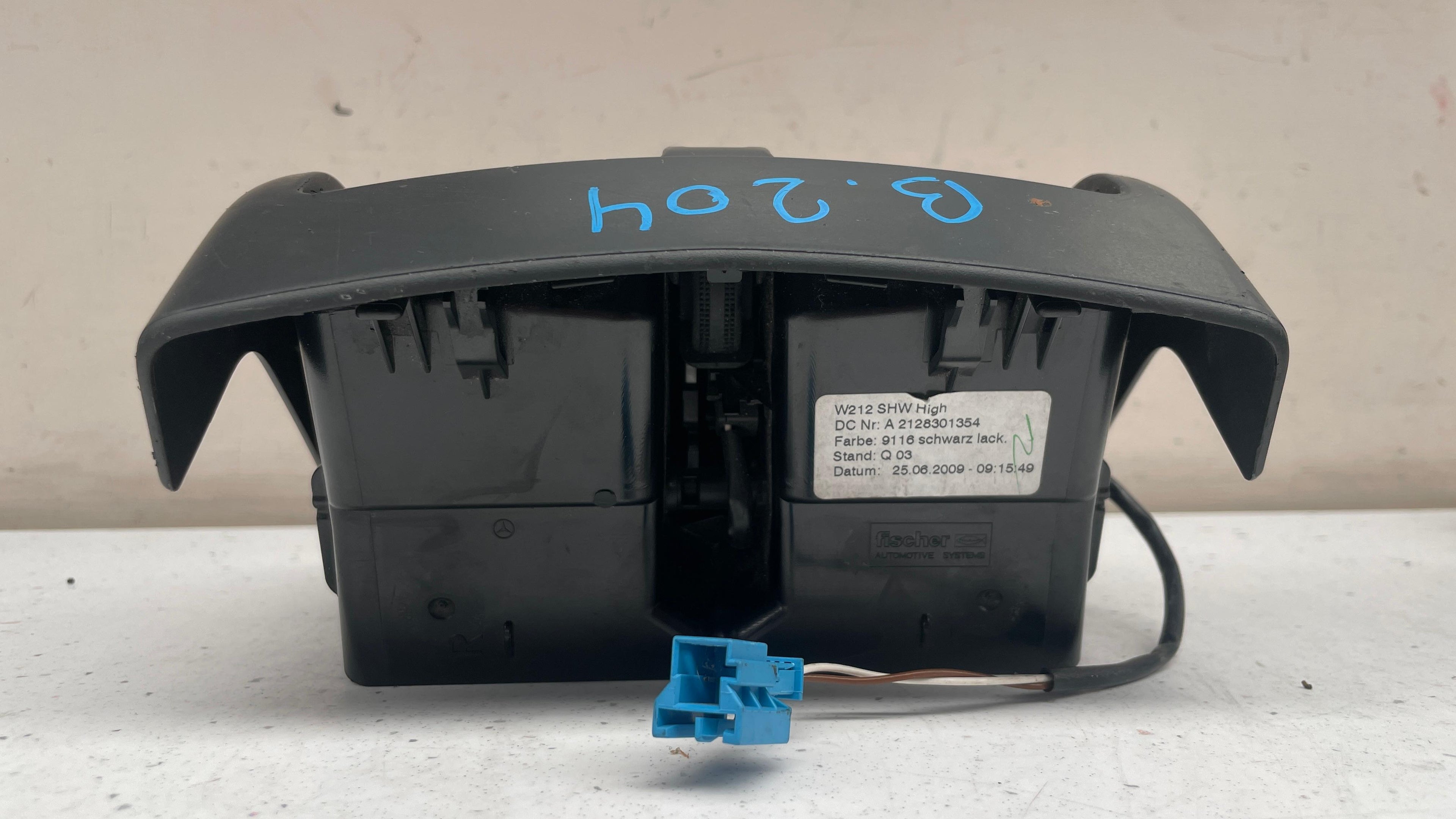 A2128301354  MERCEDES CENTRE CONSOLE VENT OUTLET KIT BLACK
