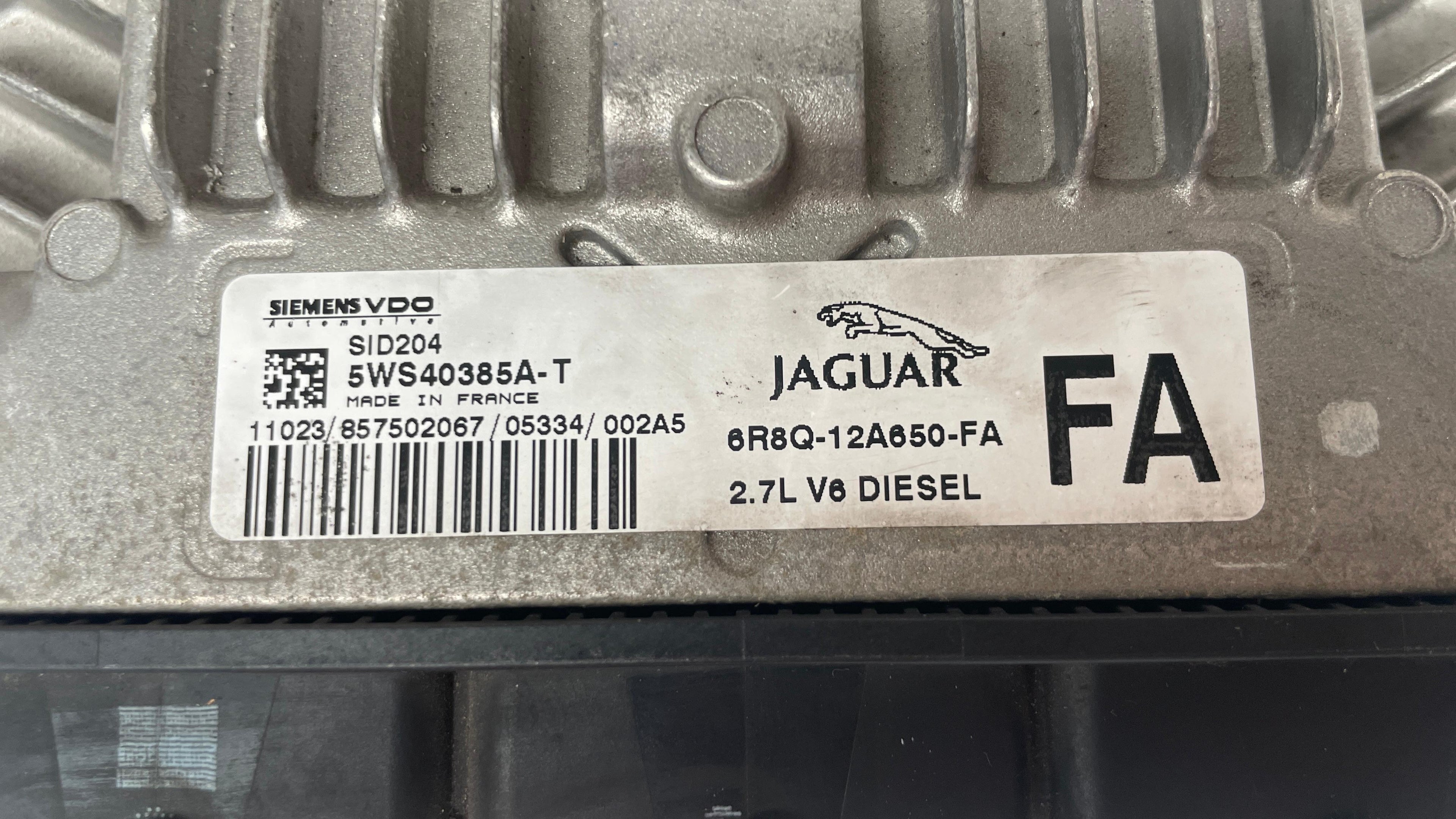 6R8Q-12A650-FA  JAGUAR ENGINE CONTROL UNIT ECU