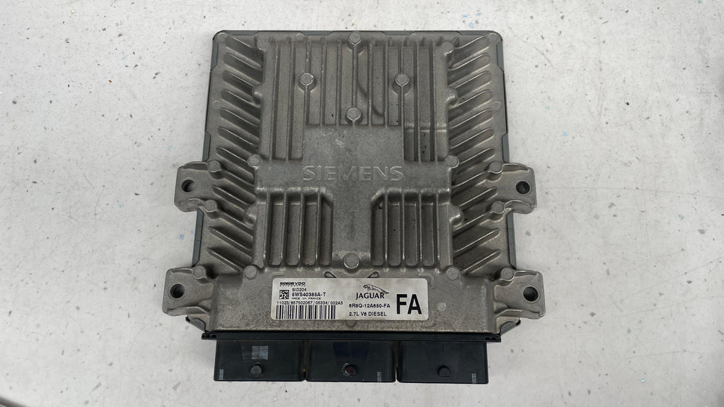 6R8Q-12A650-FA  JAGUAR ENGINE CONTROL UNIT ECU