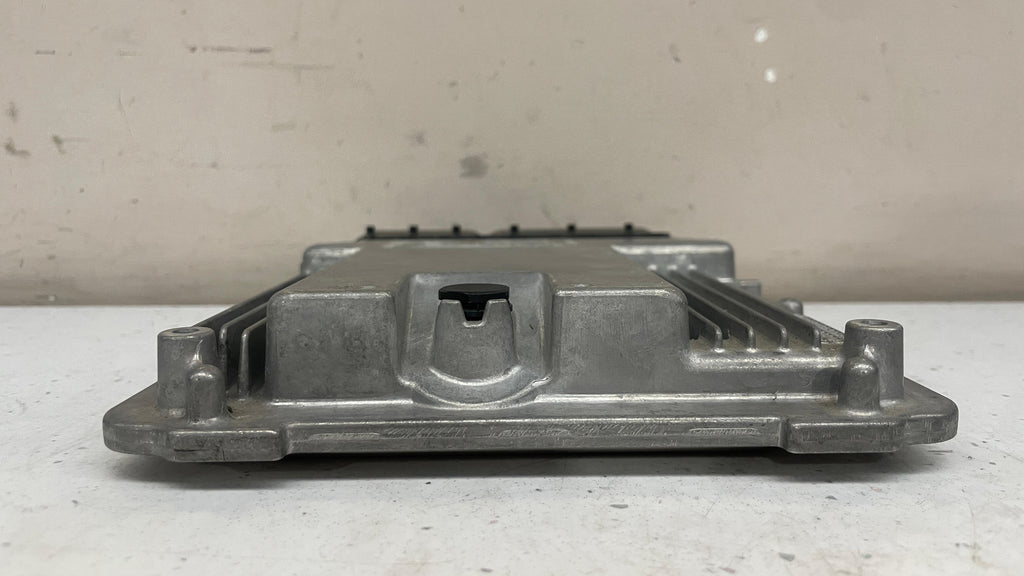 8586544-01  BMW ENGINE CONTROL UNIT ECU