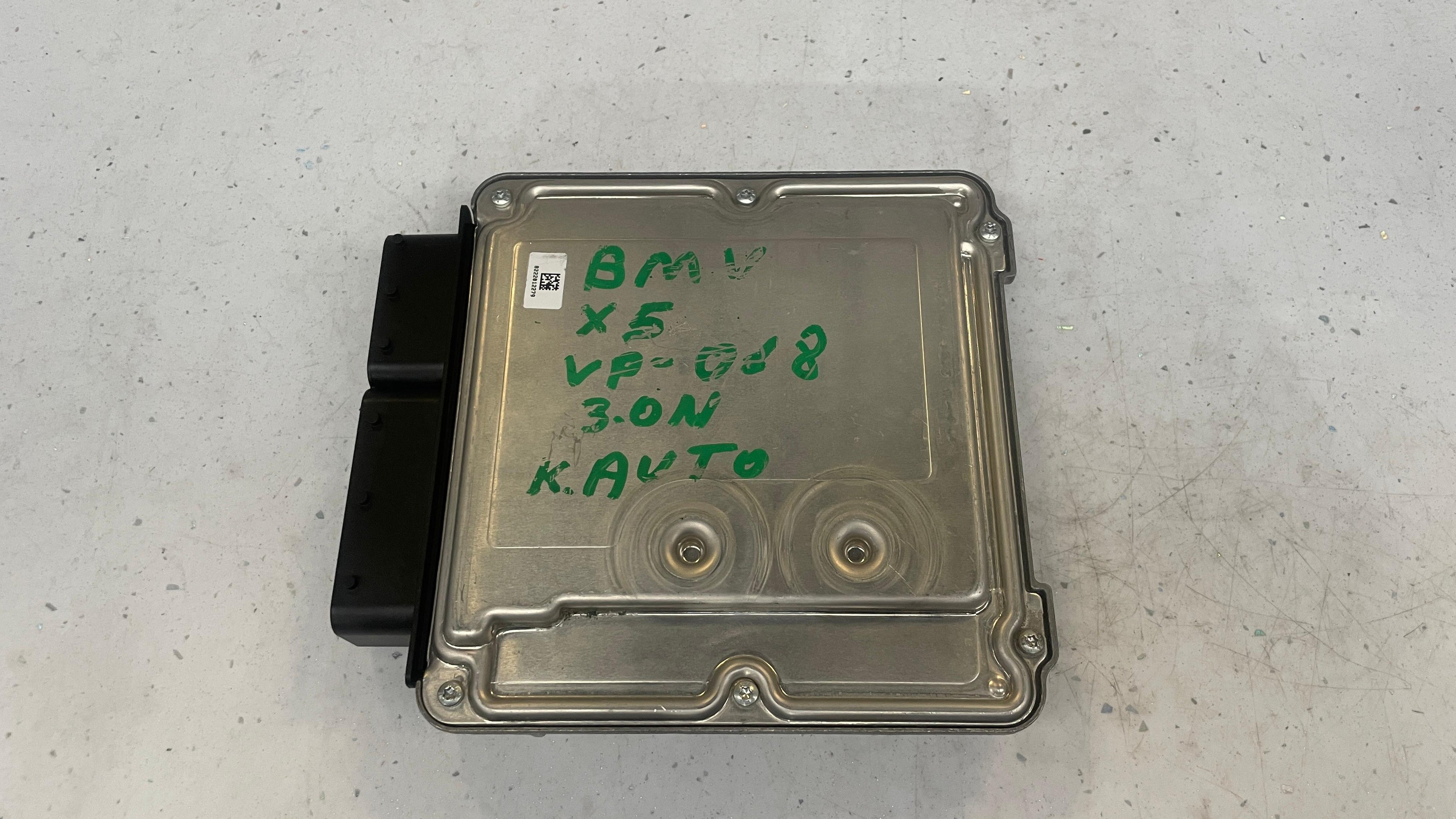 8586544 BMW X5 ENGINE CONTROL UNIT ECU