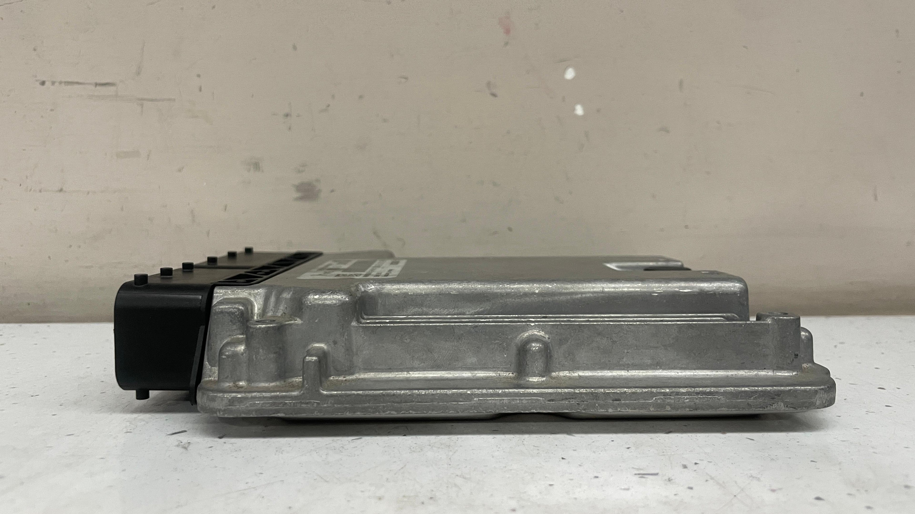 8586544 BMW X5 ENGINE CONTROL UNIT ECU