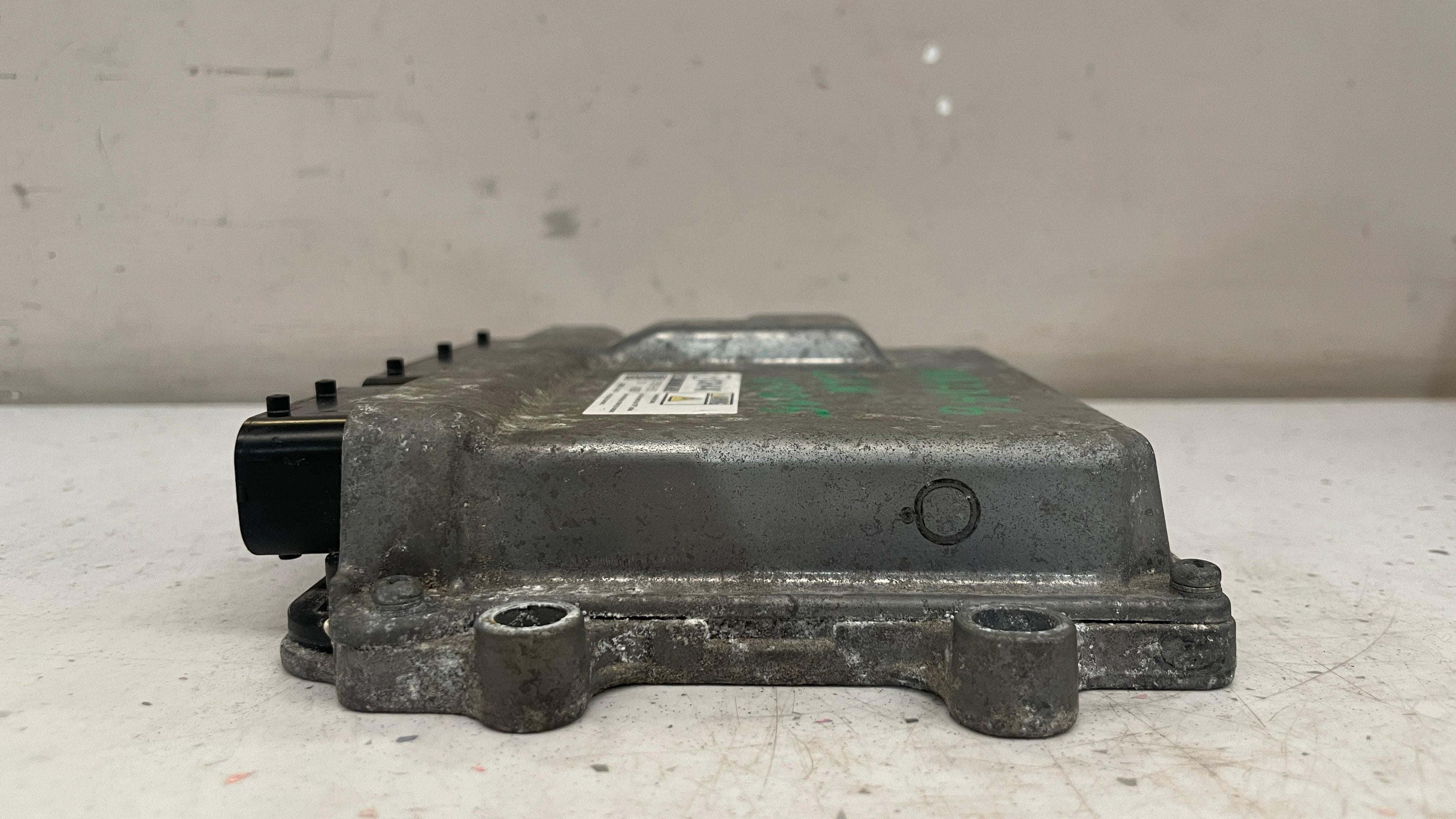 SH4K-18881A   MAZDA ENGINE ECU CONTROL