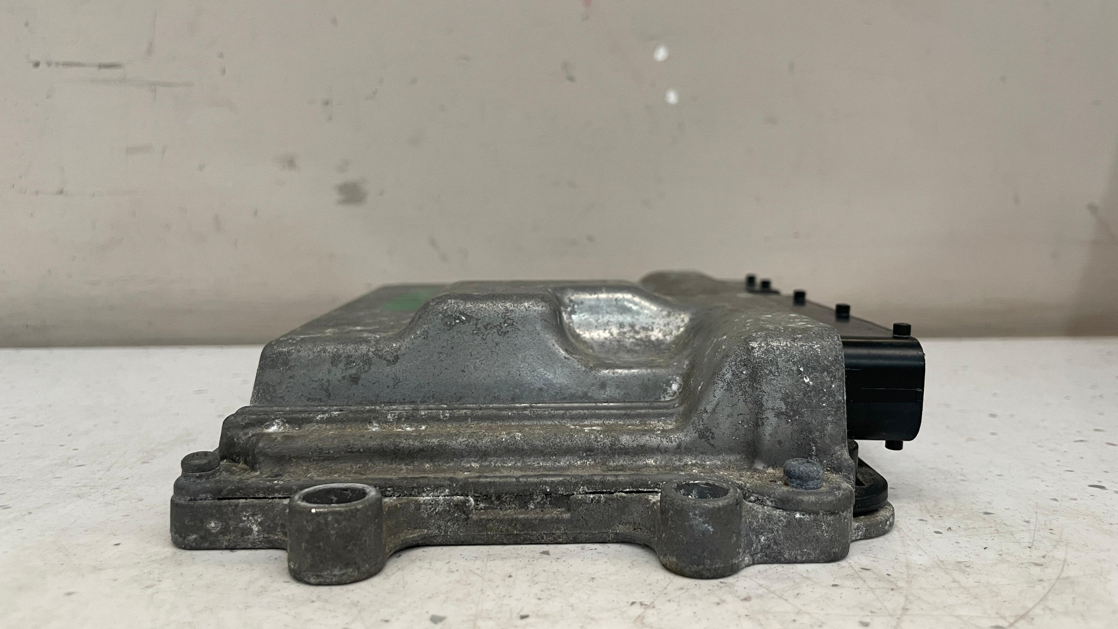SH4K-18881A   MAZDA ENGINE ECU CONTROL
