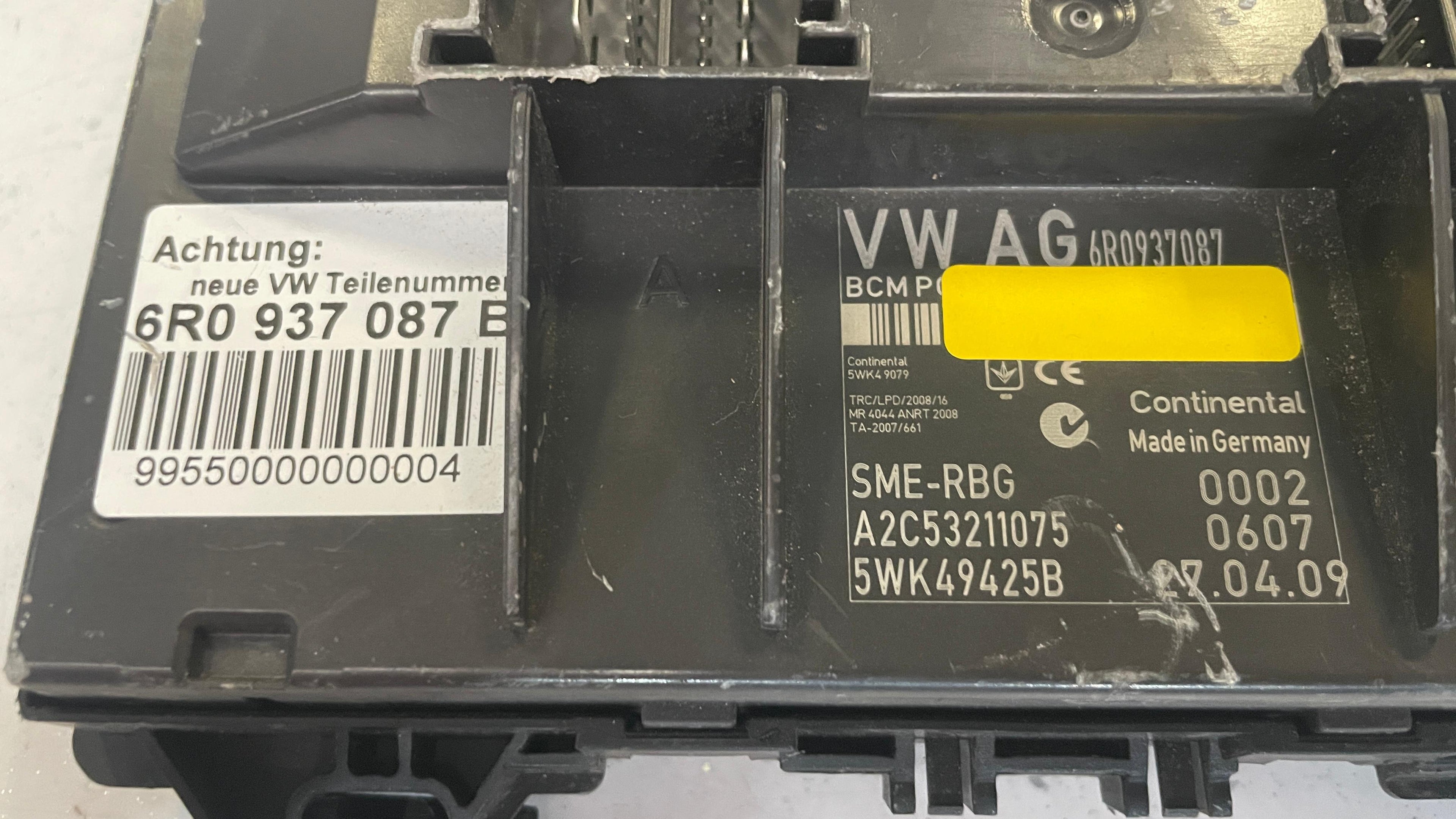 6R0937087B VOLKSWAGEN  BODY CONTROL MODULE BCM