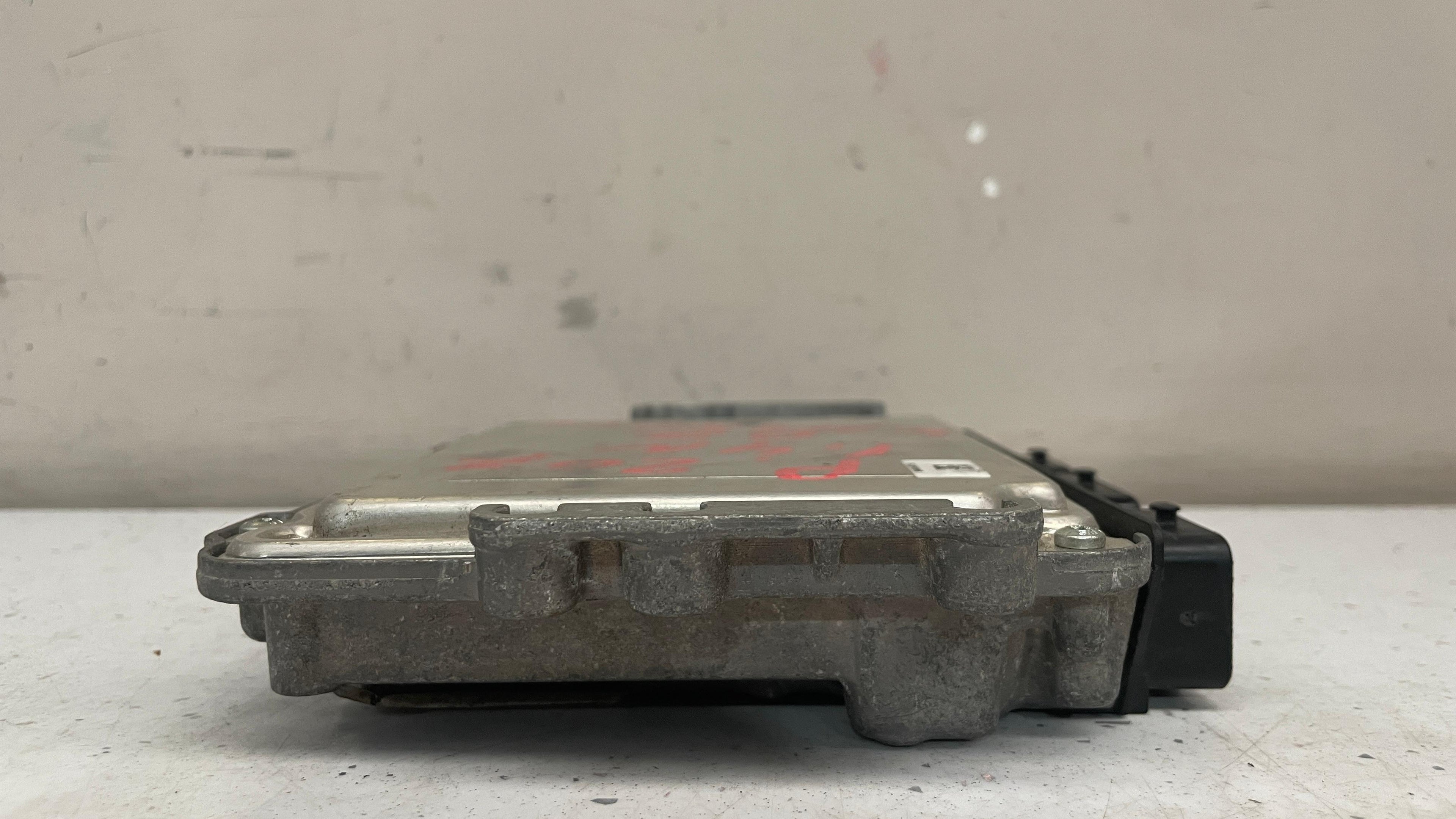 0281012529  PEUGEOT BOSCH CONTROL UNIT