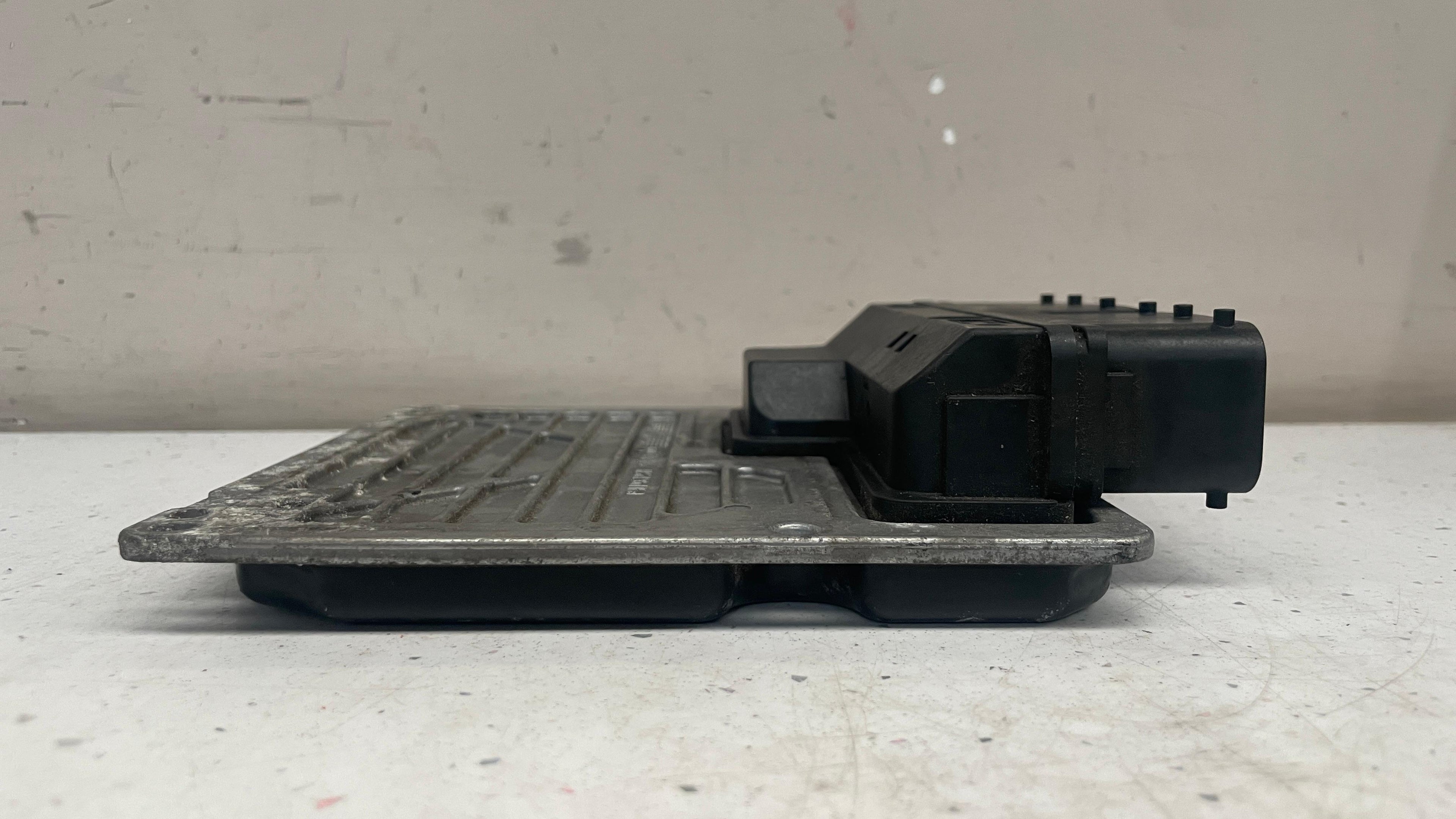 A2711539079  MERCEDES W203 ENGINE CONTROL UNIT ECU