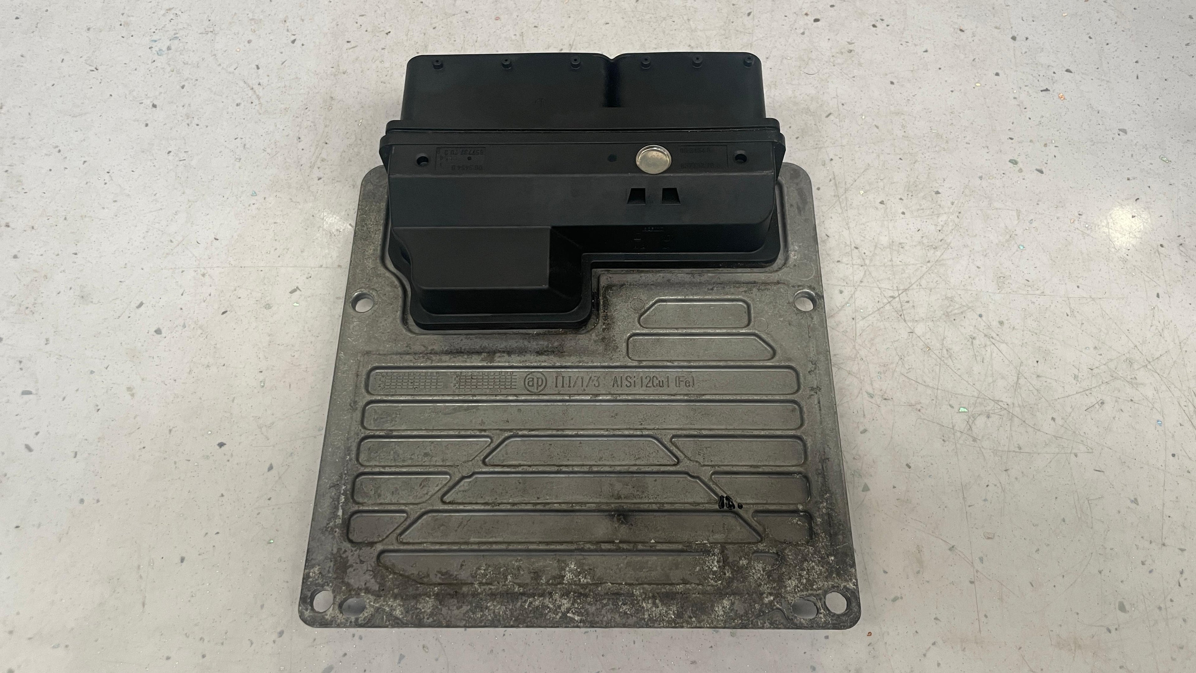 A2711539079  MERCEDES W203 ENGINE CONTROL UNIT ECU