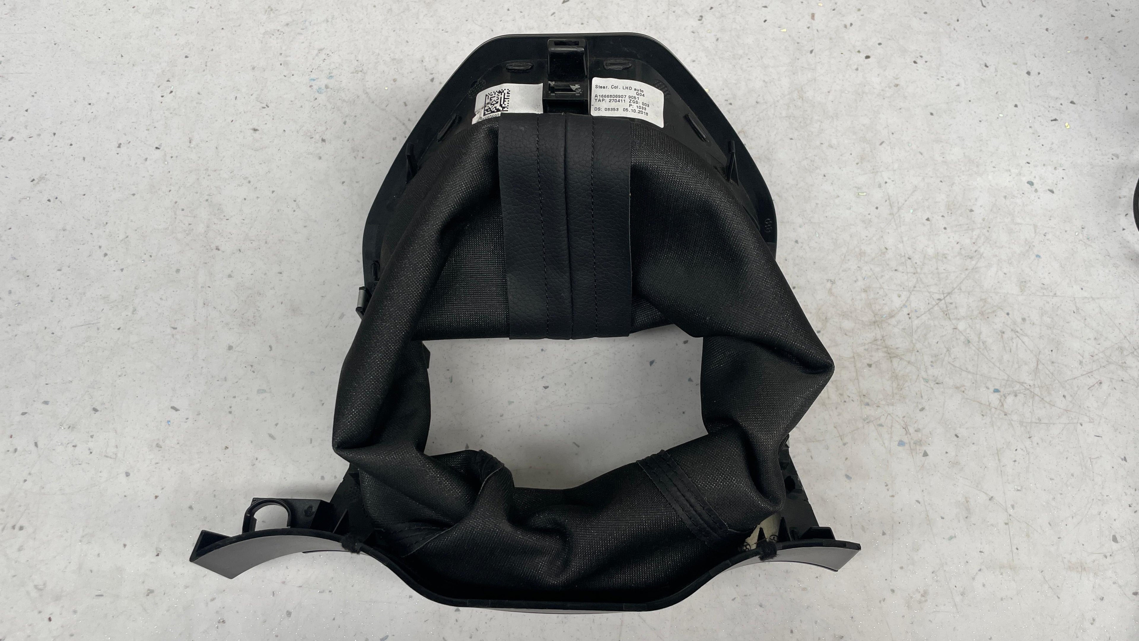 A1666806907  MERCEDES STEERING COLUMN SHROUD BOOT COVER TRIM