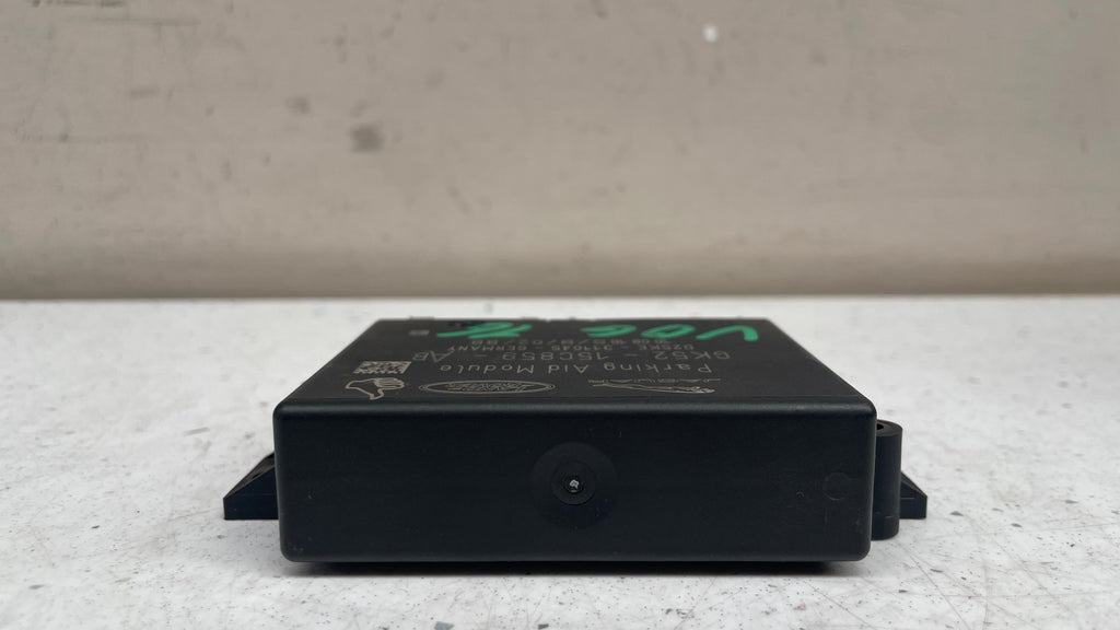 GK52-15C859-AB  LAND ROVER PARK ASSIST MODULE CONTROL
