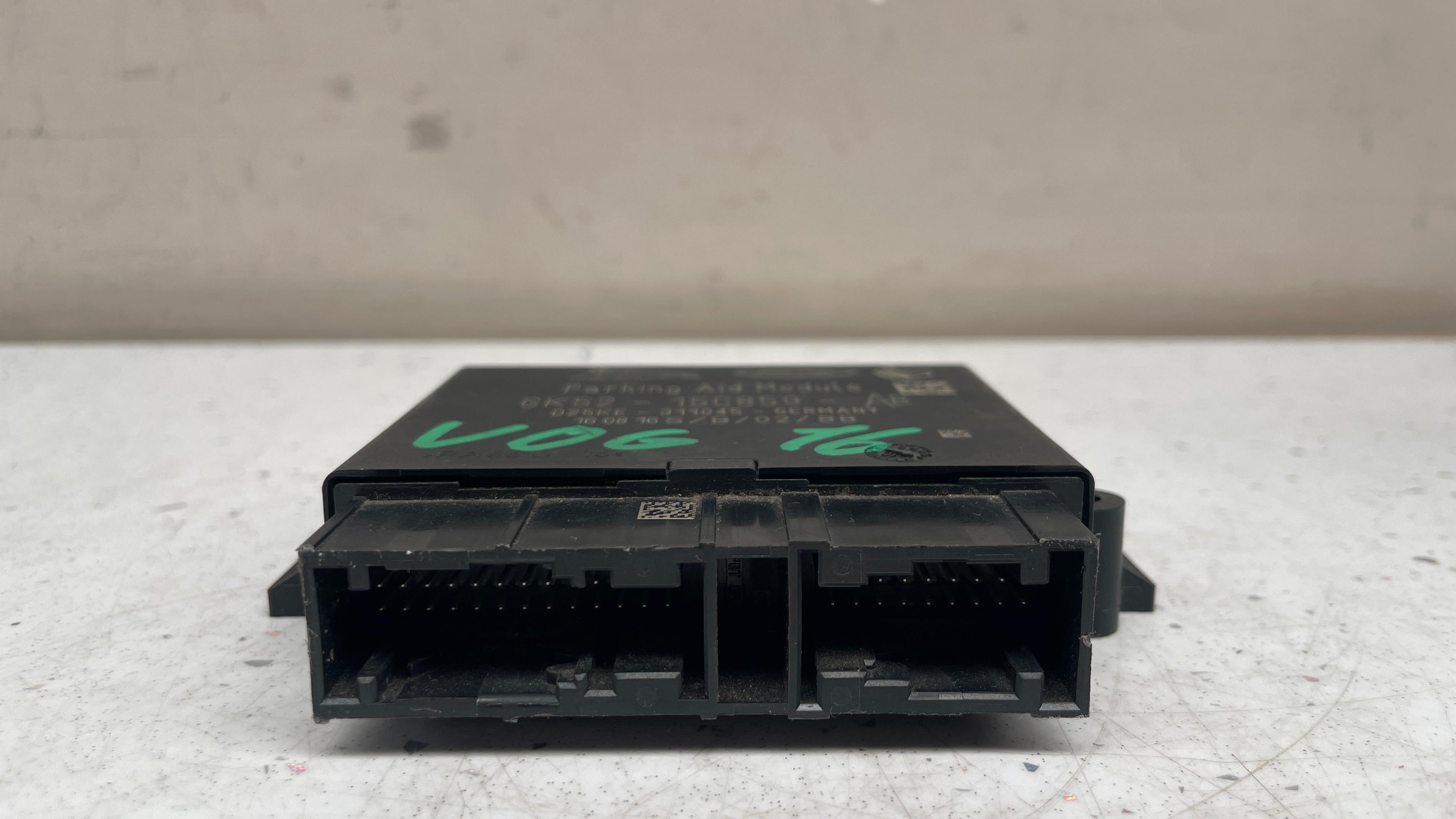GK52-15C859-AB  LAND ROVER PARK ASSIST MODULE CONTROL