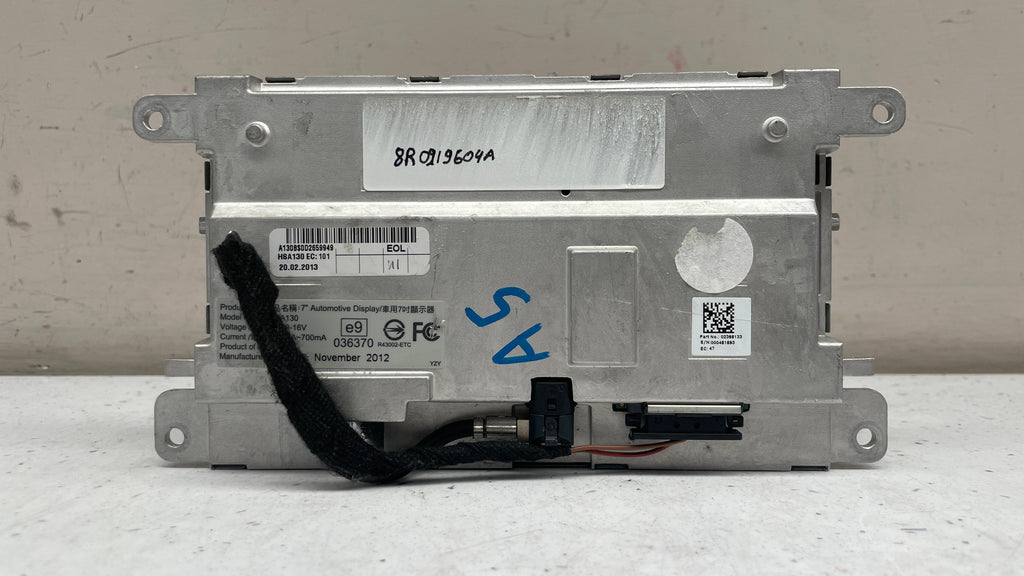 8R0919604A  AUDI NAVIGATION AUDIO RADIO INFORMATION DISPLAY SCREEN