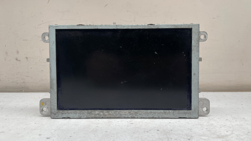 8R0919604A  AUDI NAVIGATION AUDIO RADIO INFORMATION DISPLAY SCREEN