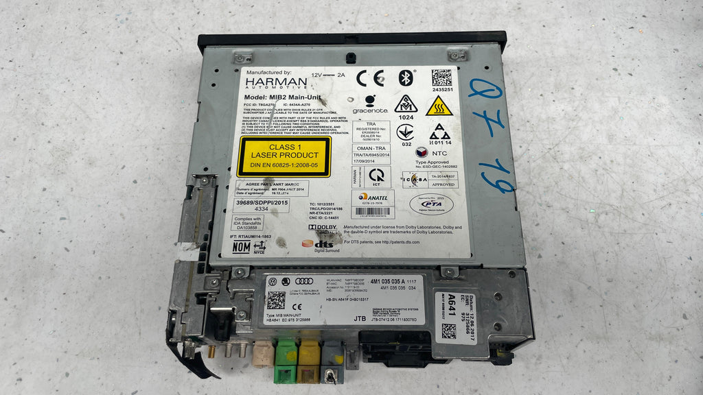 4M1035035A  AUDI  HARMAN KARDON MULTI MEDIA