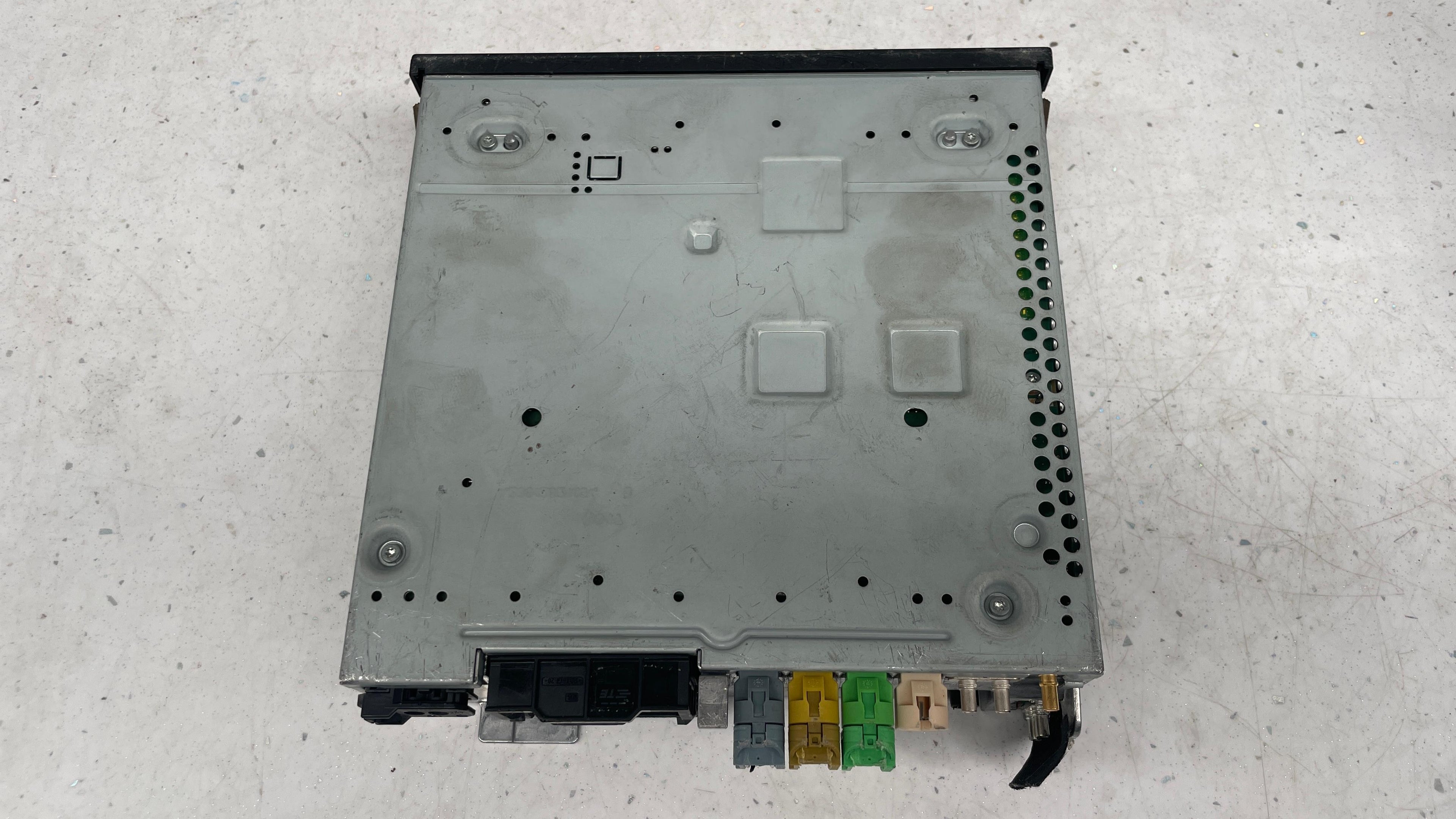 4M1035035A  AUDI  HARMAN KARDON MULTI MEDIA