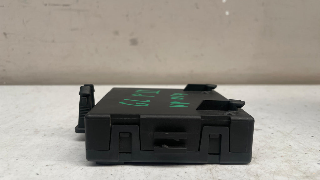 A1669008009  MERCEDES  REAR RIGHT PASS DOOR CONTROL