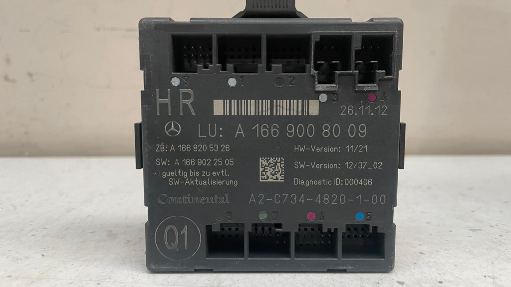 A1669008009  MERCEDES  REAR RIGHT PASS DOOR CONTROL