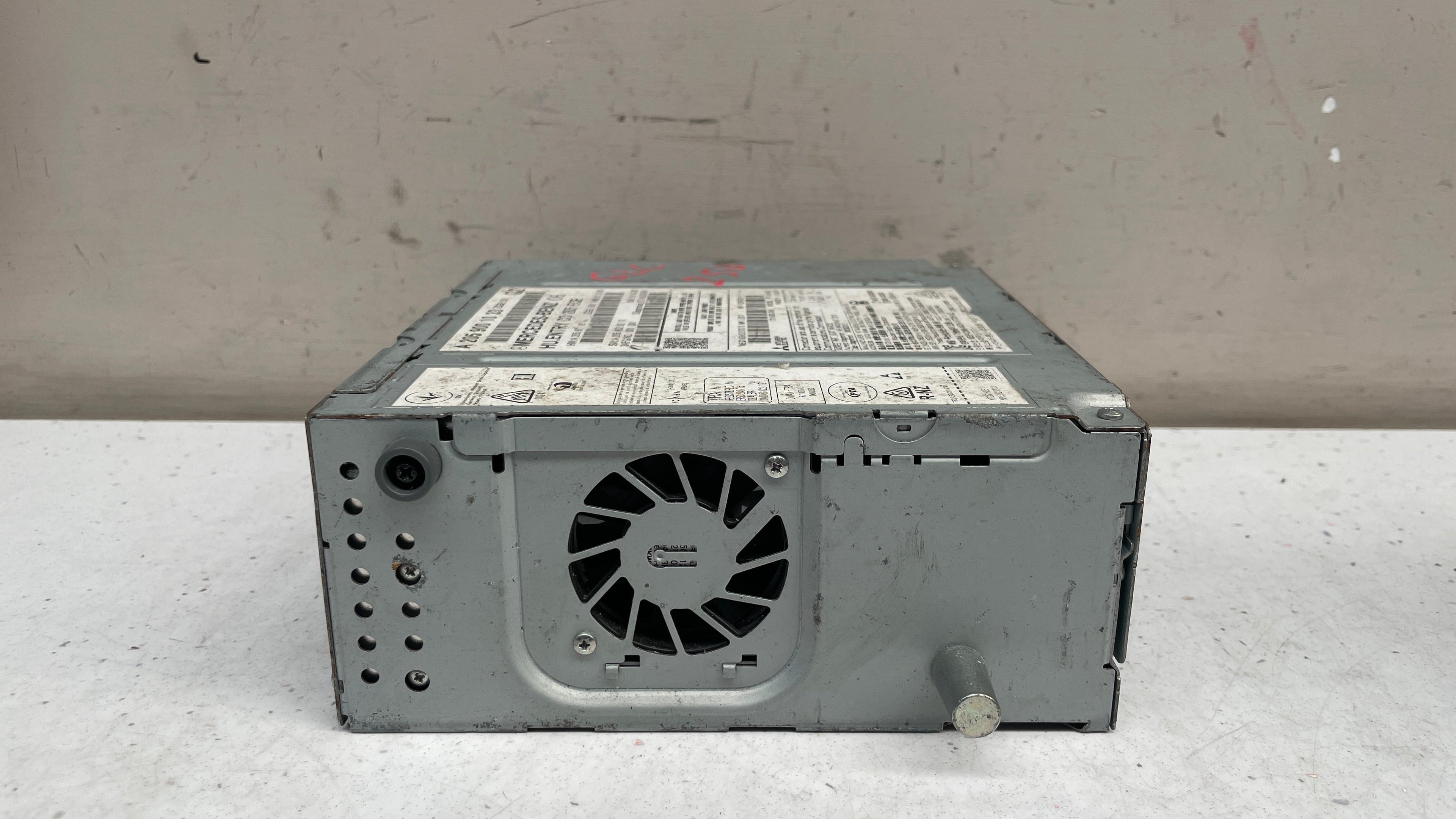 A2059001033  MERCEDES  MMI MULTIMEDIA HEAD UNIT
