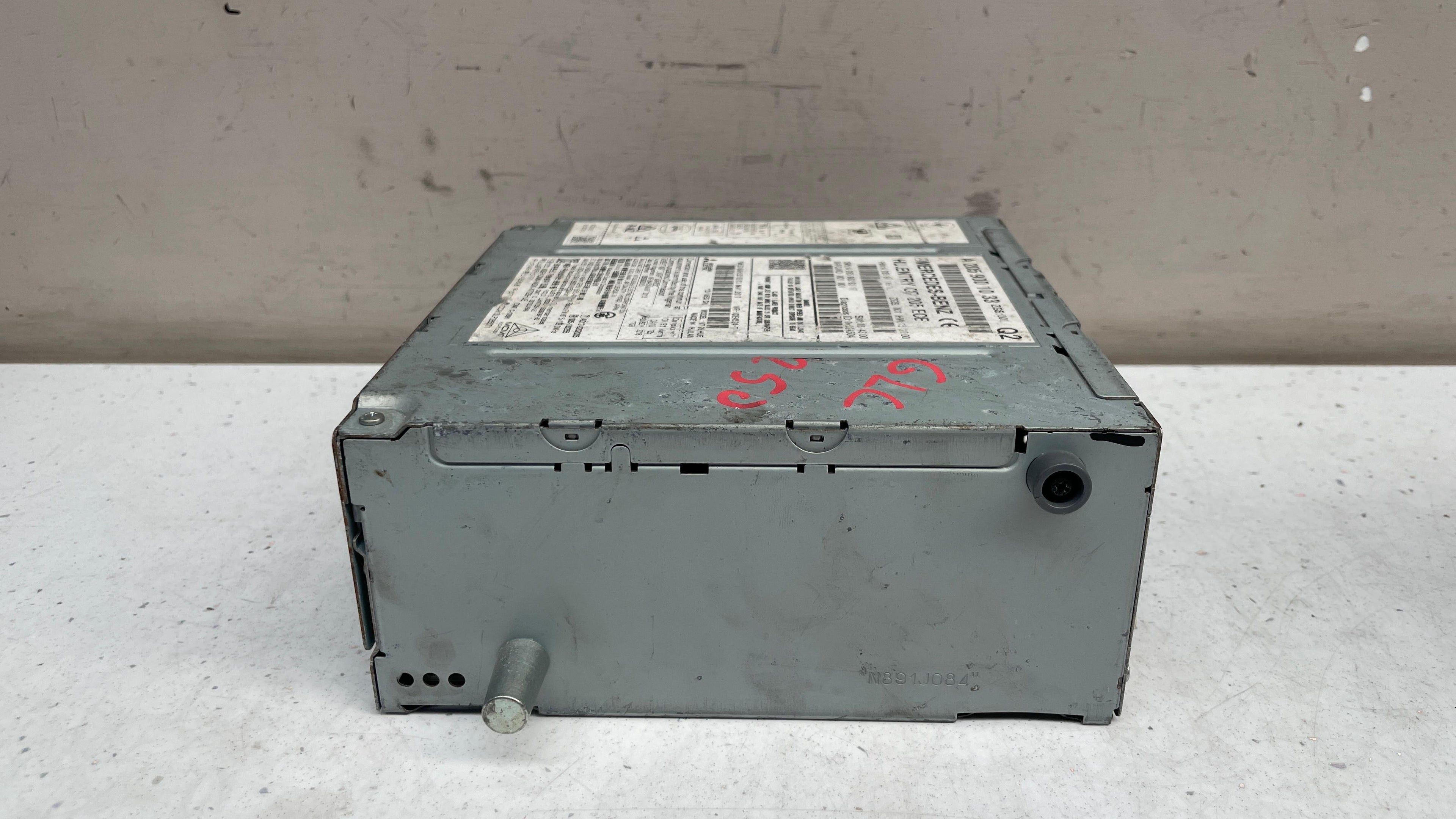 A2059001033  MERCEDES  MMI MULTIMEDIA HEAD UNIT