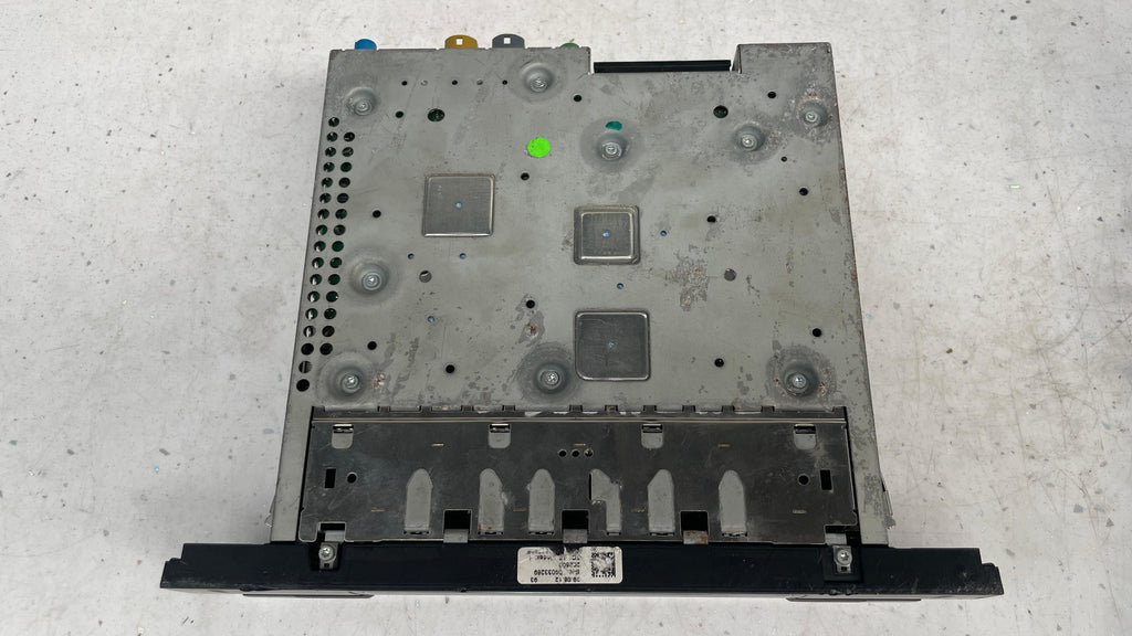 4L2035670E  AUDI CD PLAYER MMI MULTIMEDIA