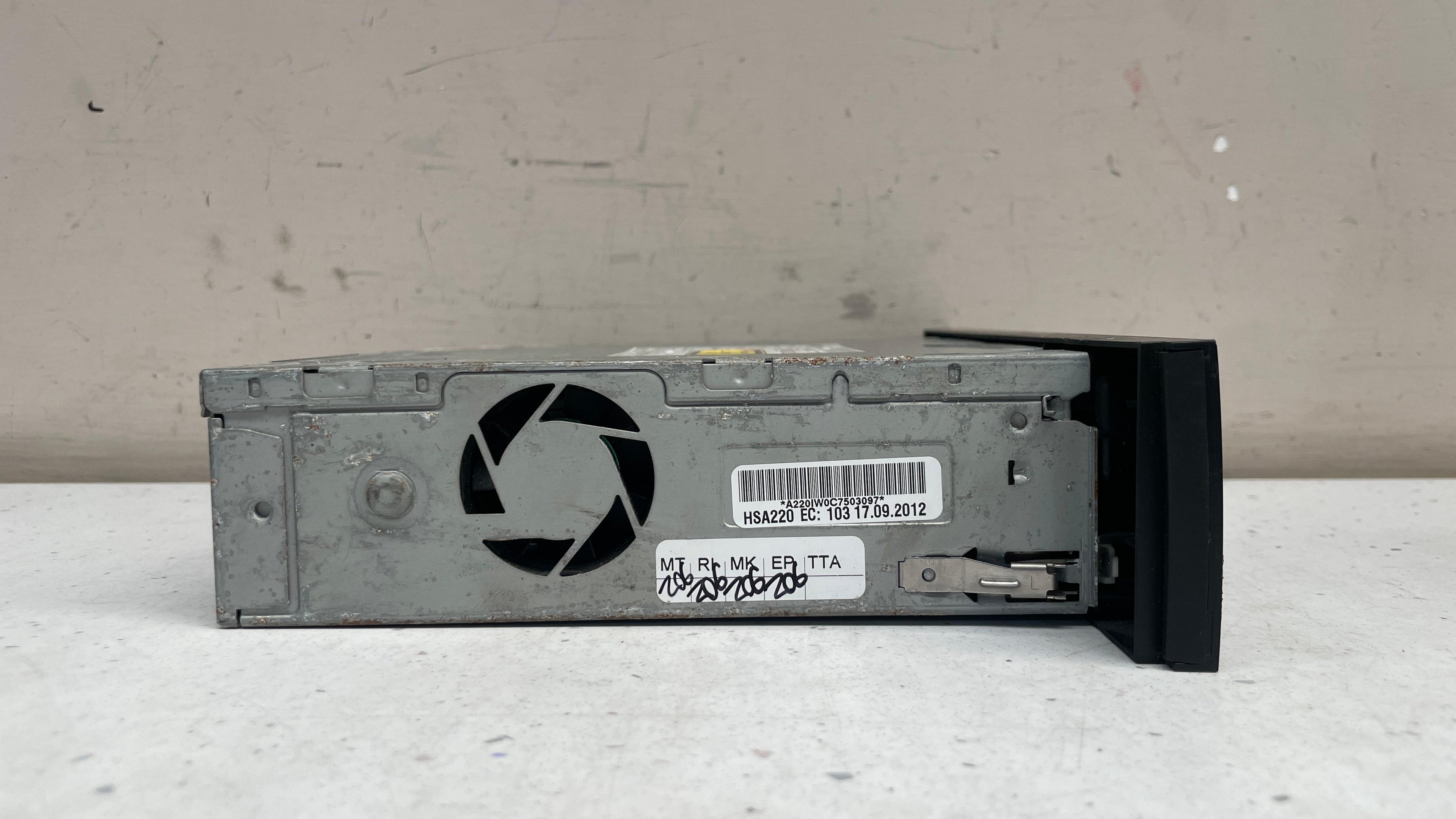 4L2035670E  AUDI CD PLAYER MMI MULTIMEDIA