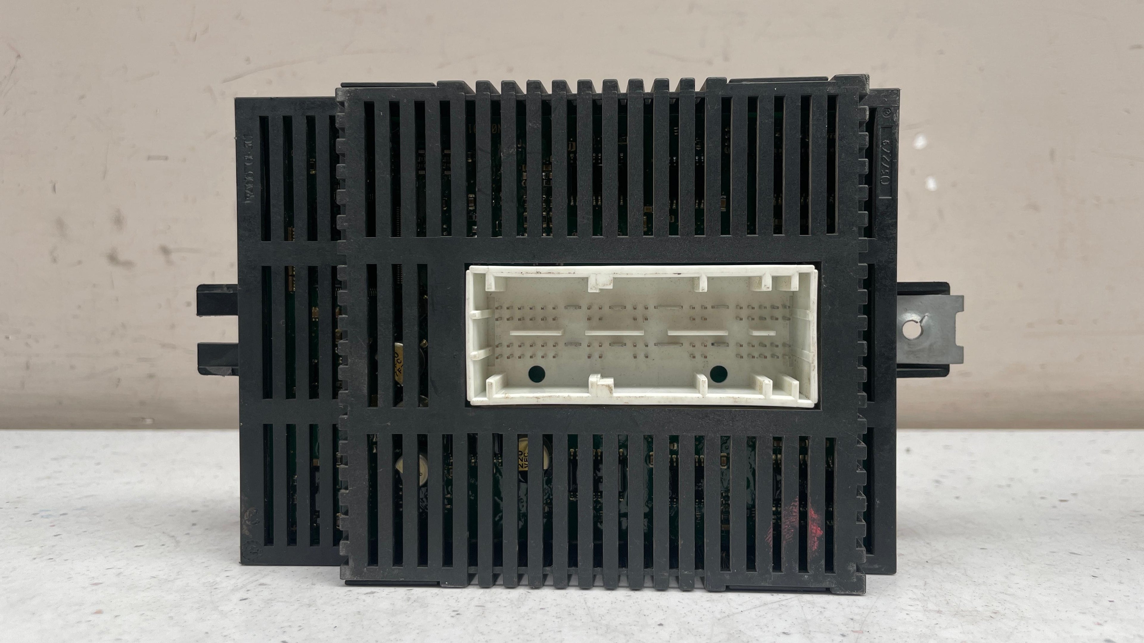9154943  BMW  LIGHT CONTROL MODULE XENON