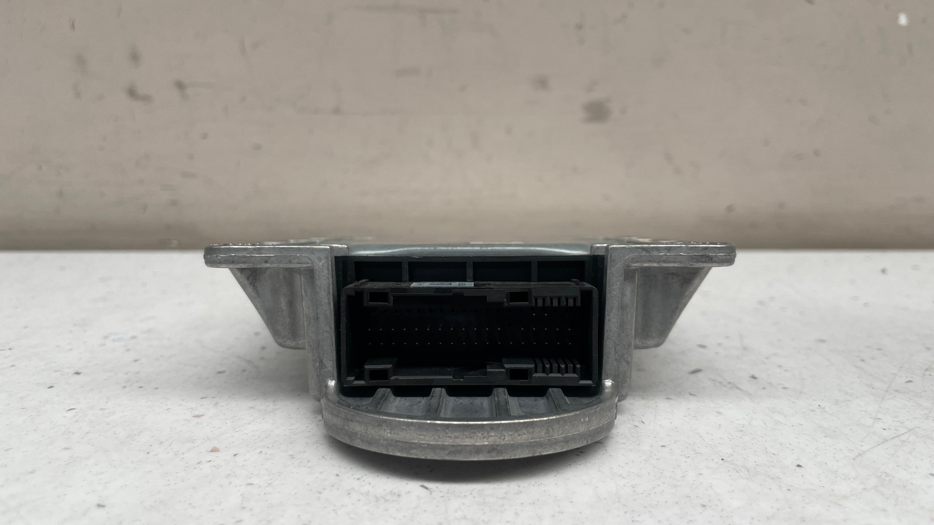 34526857124   BMW  DOMAIN  MODULE  HYDRO CONTROL