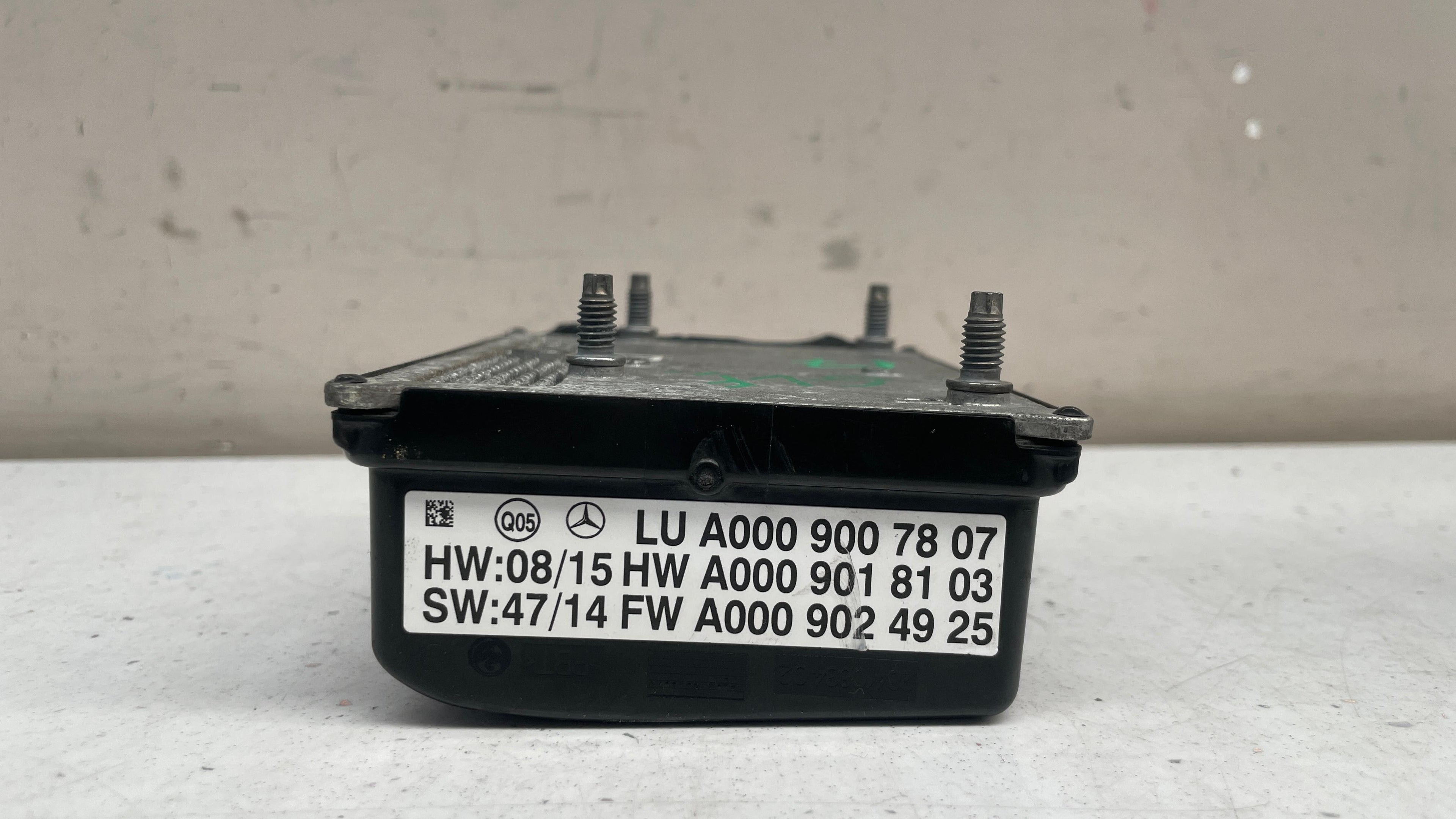 A0009007807  MERCEDES RADAR SENSOR DISTRONIC DISTANCE