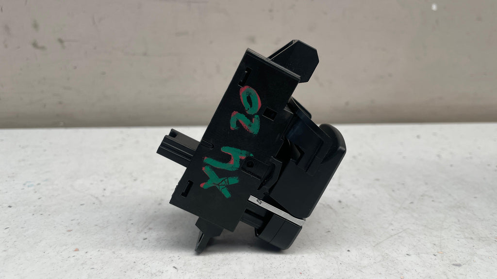 9109311  BMW PARKING BRAKE / AUTO-HOLD SWITCH