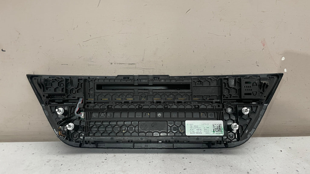 7951983-01  BMW CLIMATE RADIO CONTROL PANEL