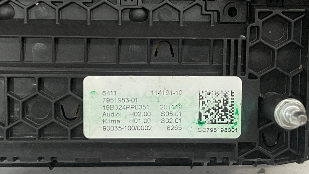 7951983-01  BMW CLIMATE RADIO CONTROL PANEL
