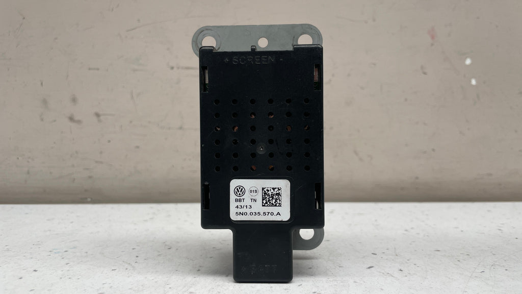 5N0035570A   VOLKSWAGEN   ANTENNA AMPLIFIER SUPPRESSOR