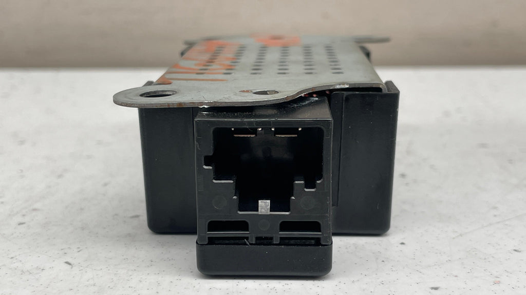 5N0035570A   VOLKSWAGEN   ANTENNA AMPLIFIER SUPPRESSOR