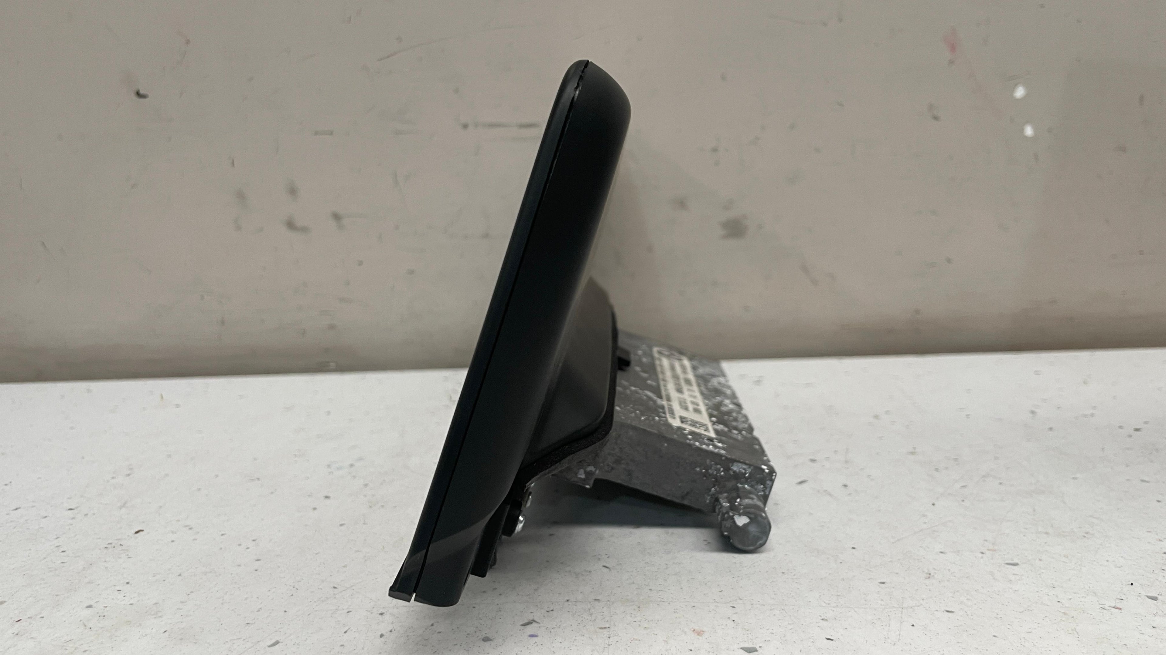 9826392  BMW DISPLAY LCD WITH TOUCH SCREEN