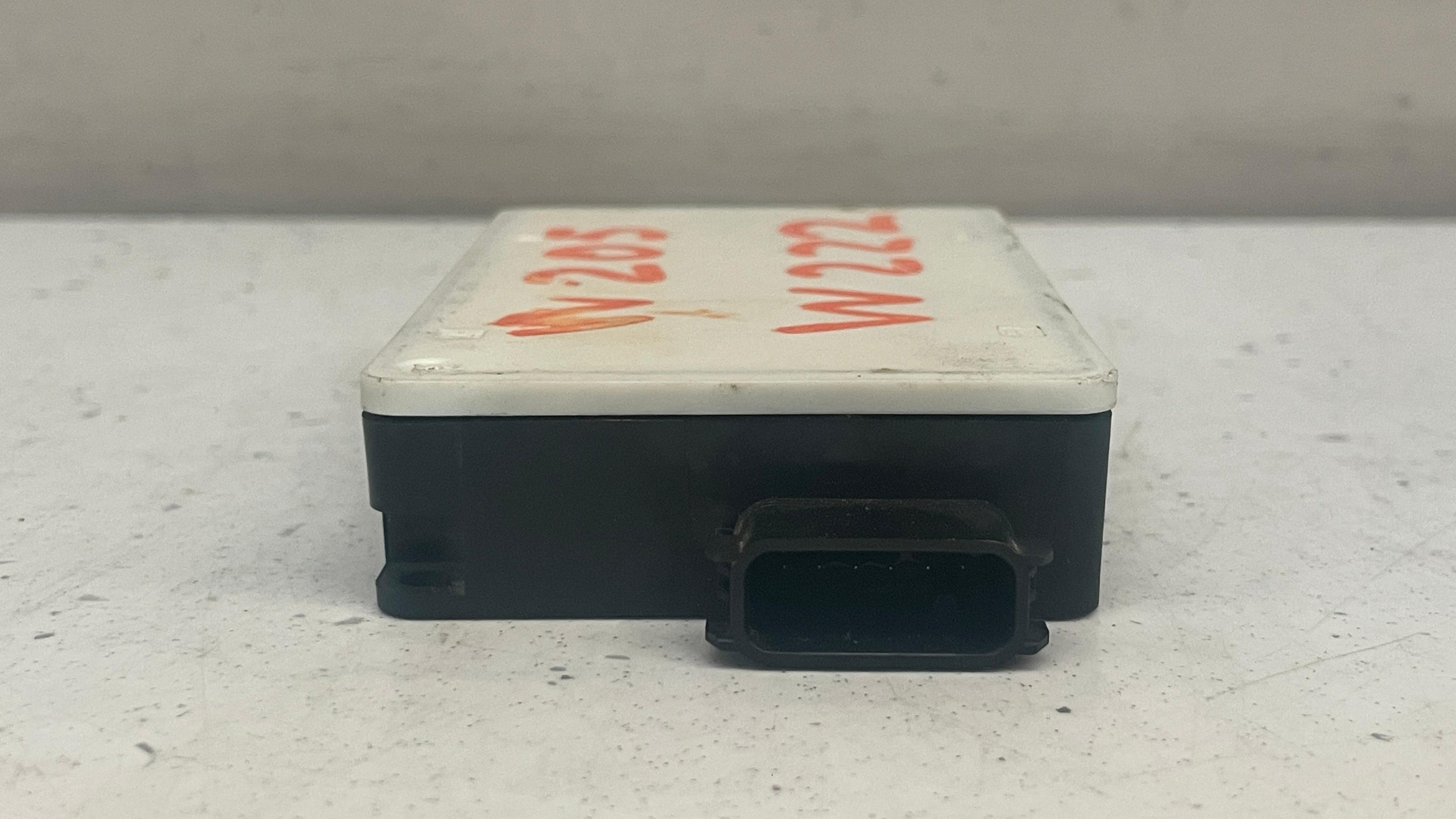 A0009058802 MERCEDES W166 BLIND SPOT RADAR SENSOR