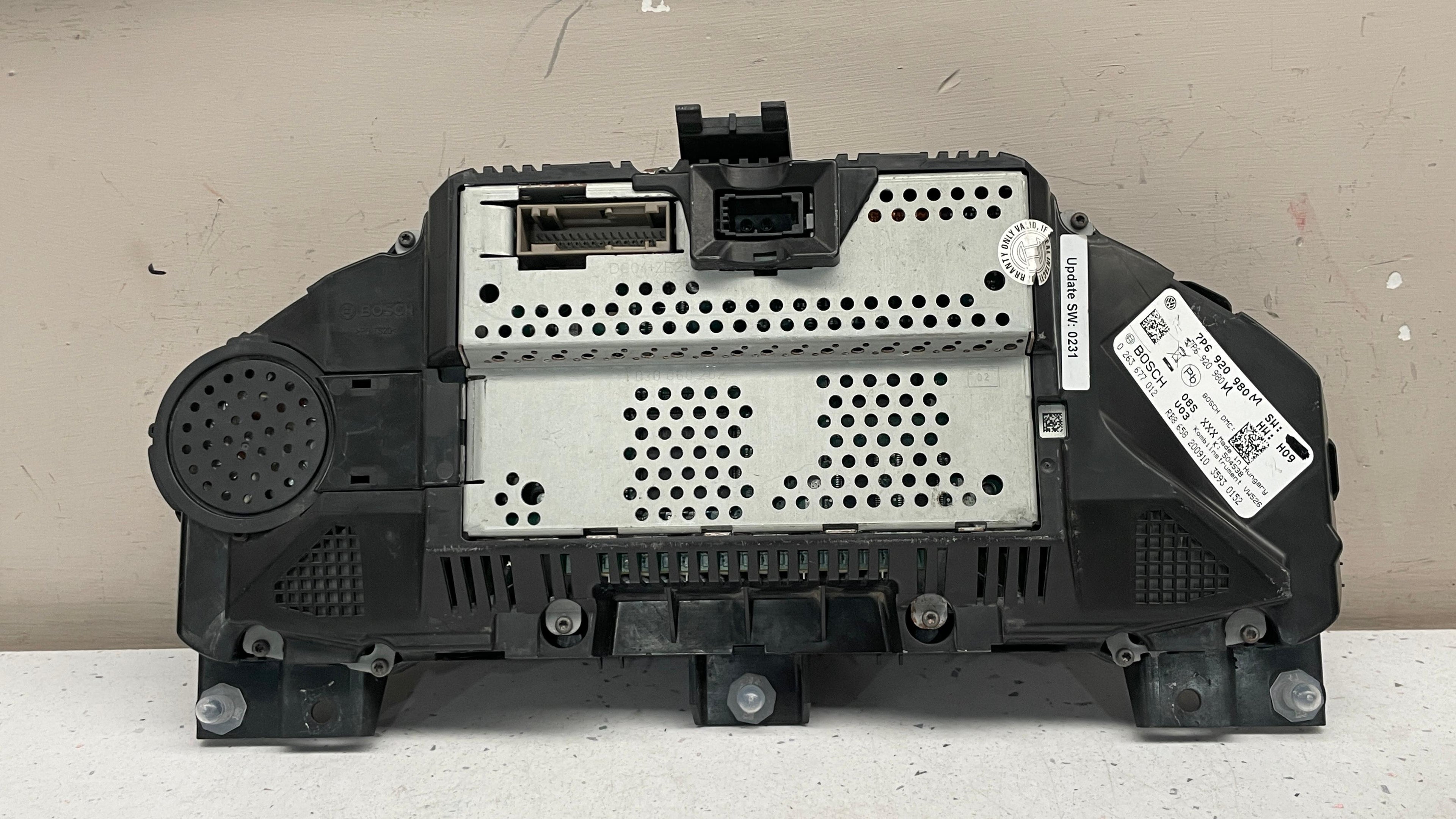 7P6920980M VOLKSWAGEN  TOUAREG  SPEEDOMETER INSTRUMRNT CLUSTER