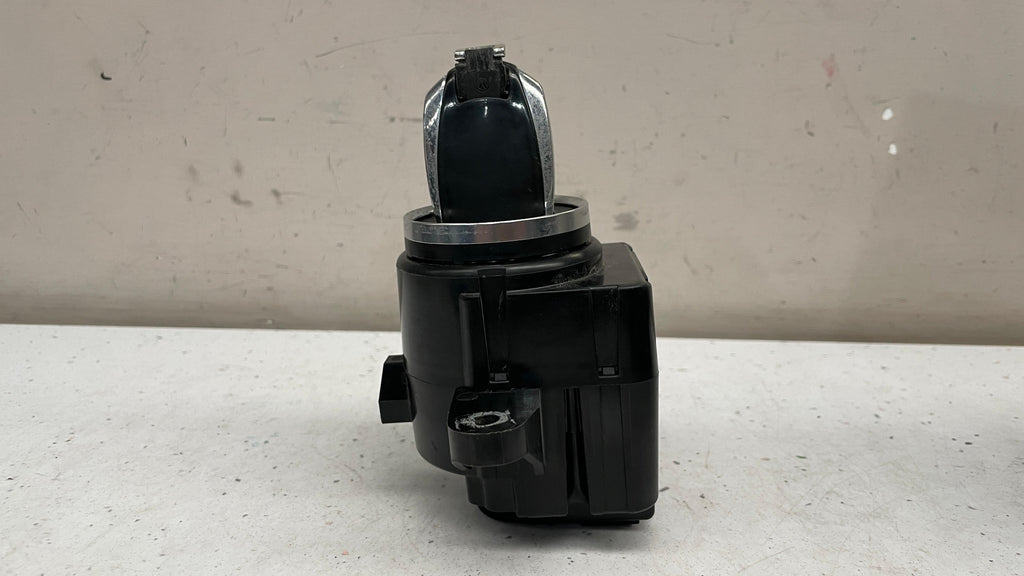 7P6905843A VOLKSWAGEN IGNITION SWITCH KEY