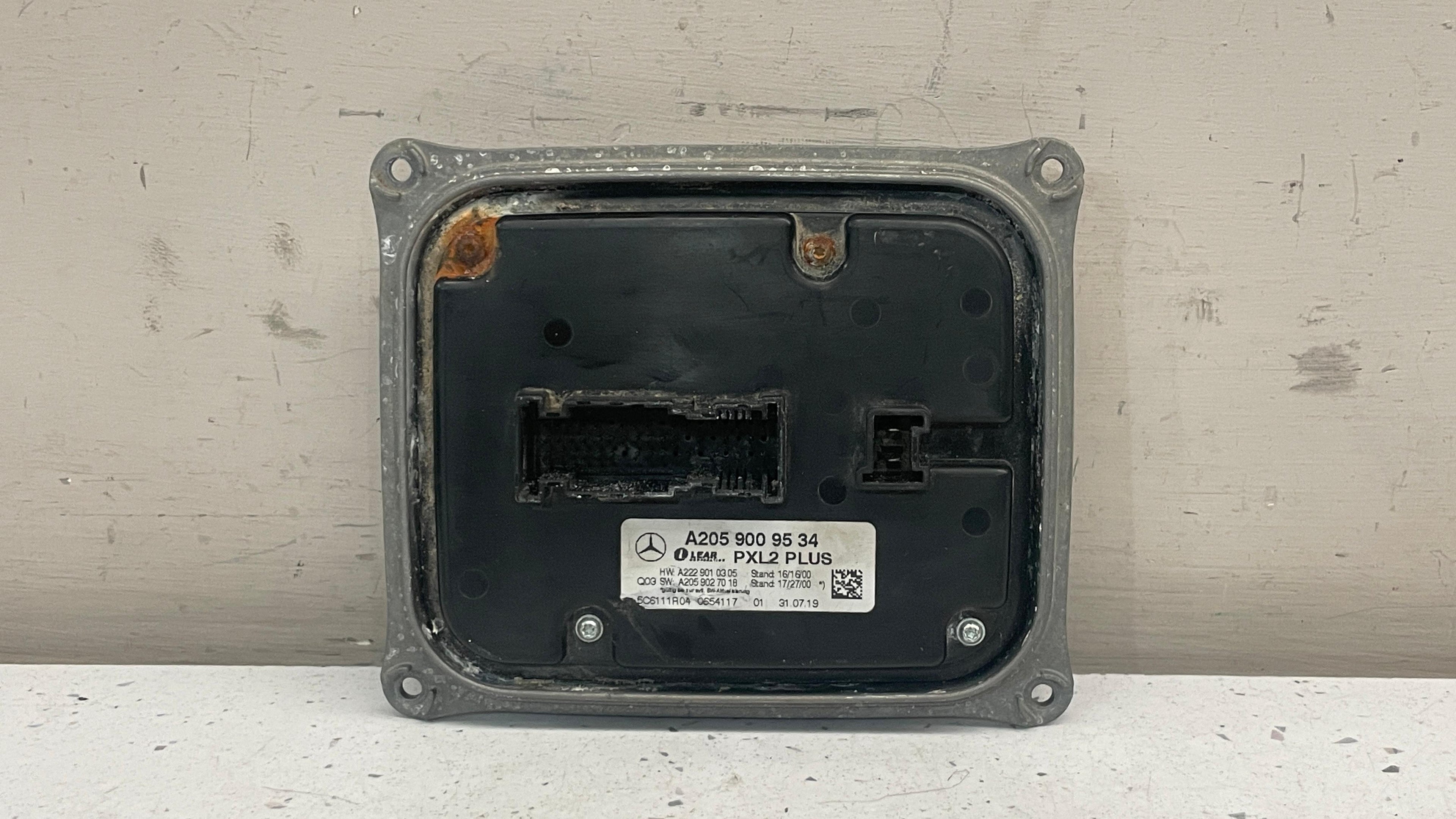 A2059009534 MERCEDES HEADLIGHT CONTROL MODULE