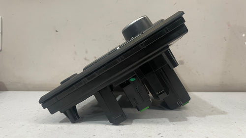31300035 VOLVO XC90 RADIO CD CONTROL PANEL