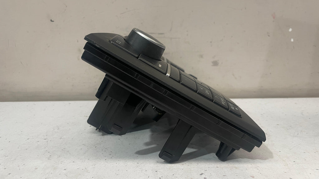 31300035 VOLVO XC90 RADIO CD CONTROL PANEL