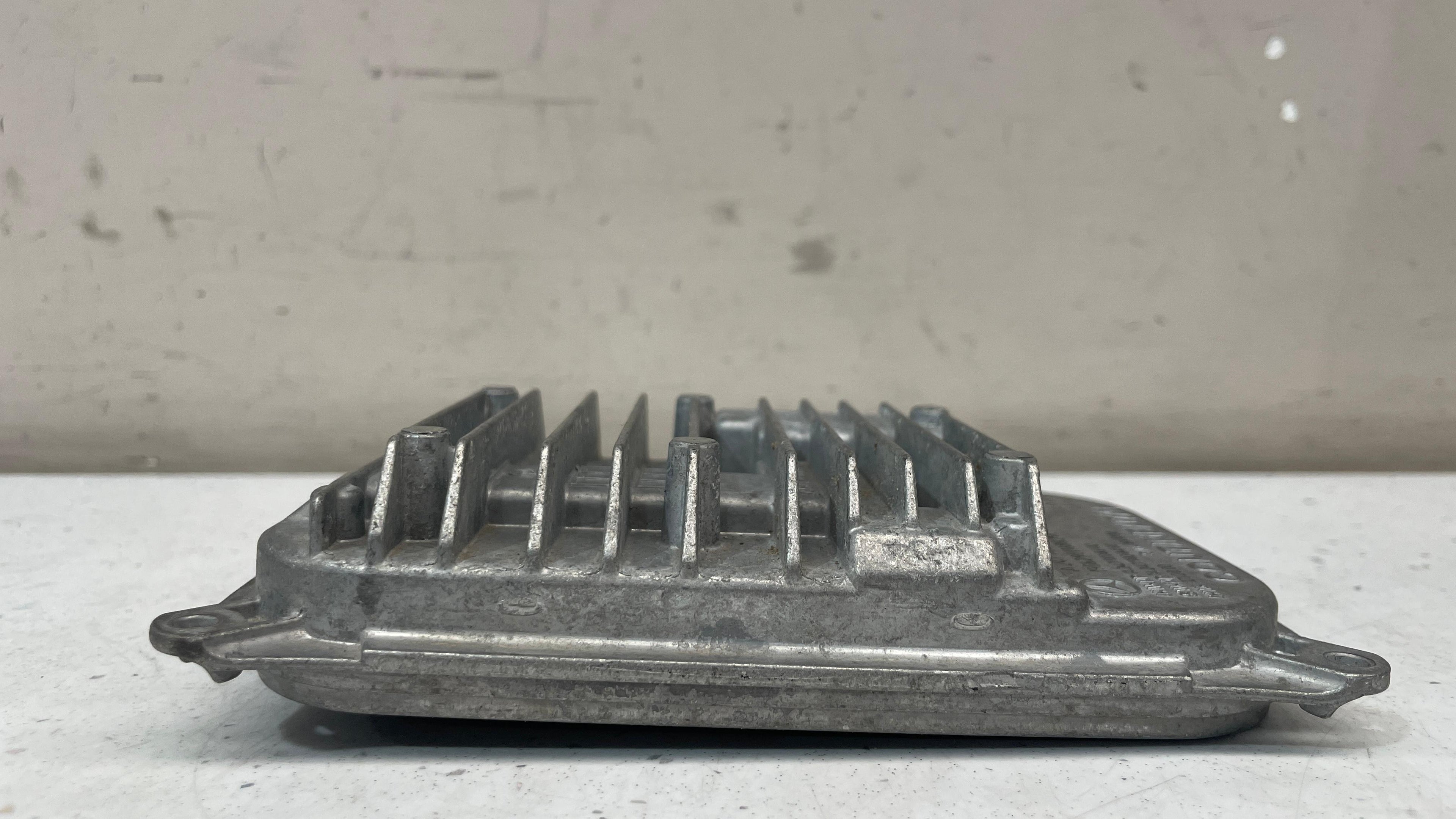 A2479004004 MERCEDES LED HEADLIGHT CONTROL
