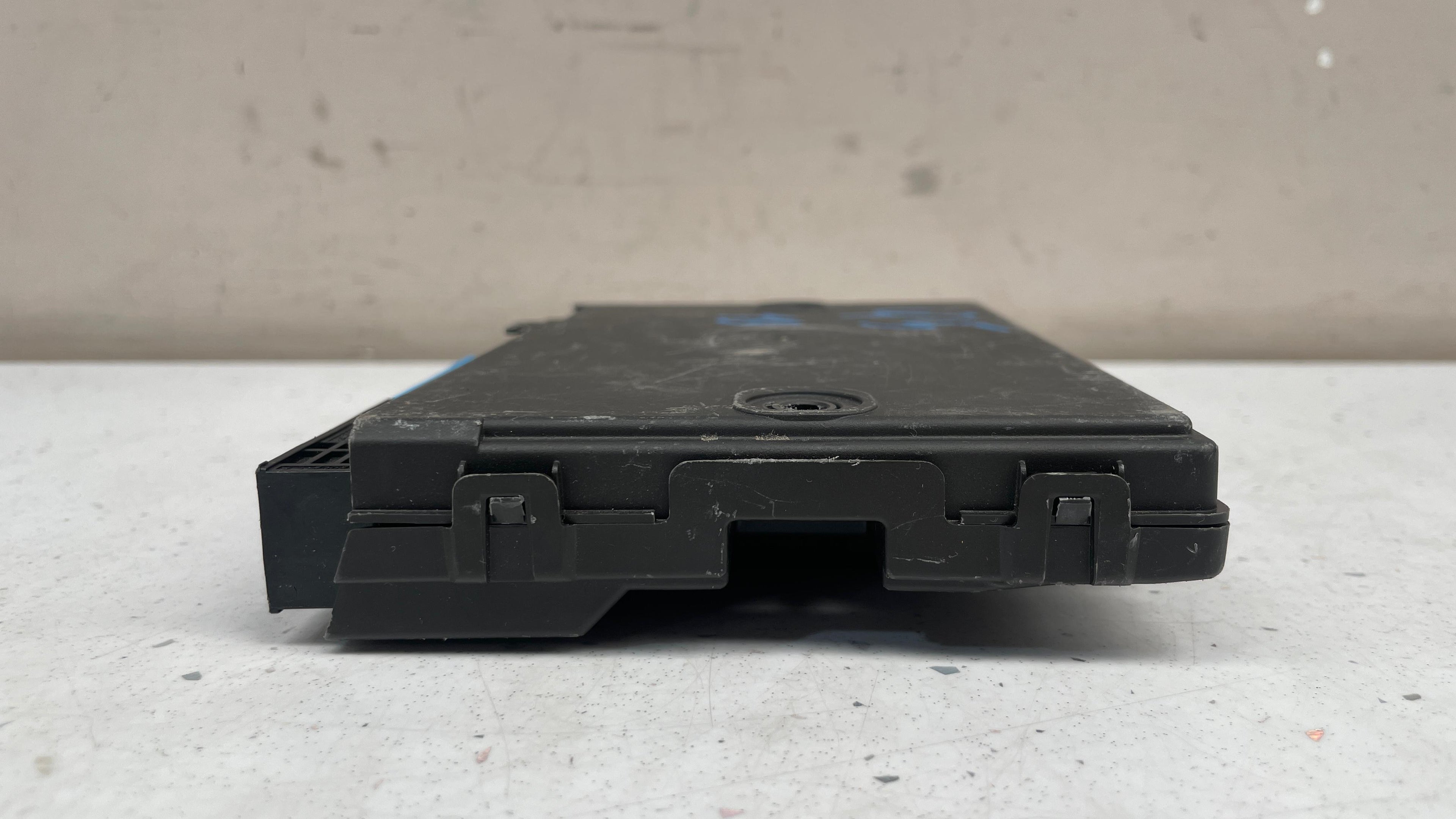 8W7907468F AUDI CENTRAL GATEWAY CONTROL MODULE