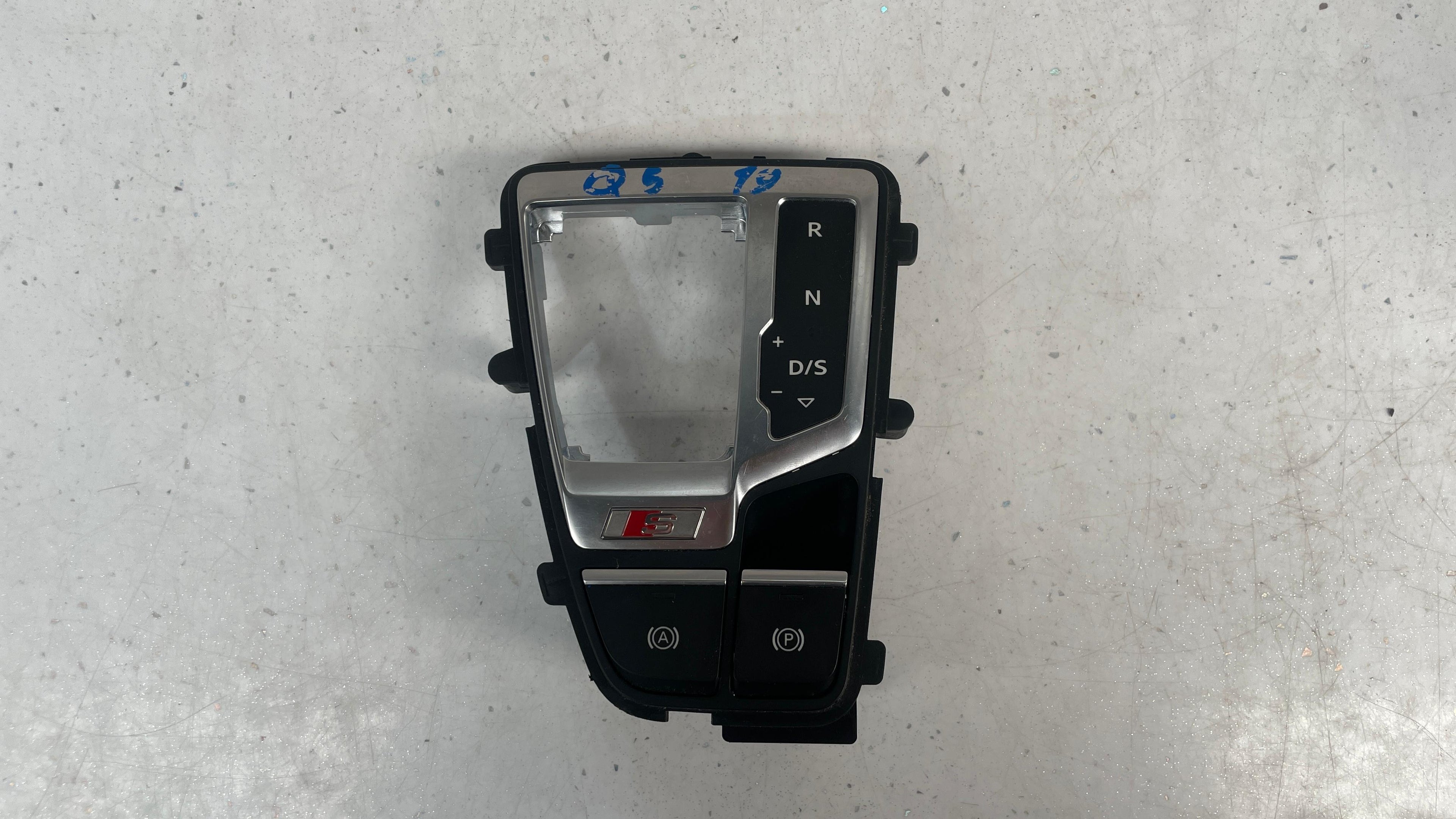 80C713111B AUDI GEAR SHIFT SELECTOR COVER AUTOMATIC TRIM FRAME