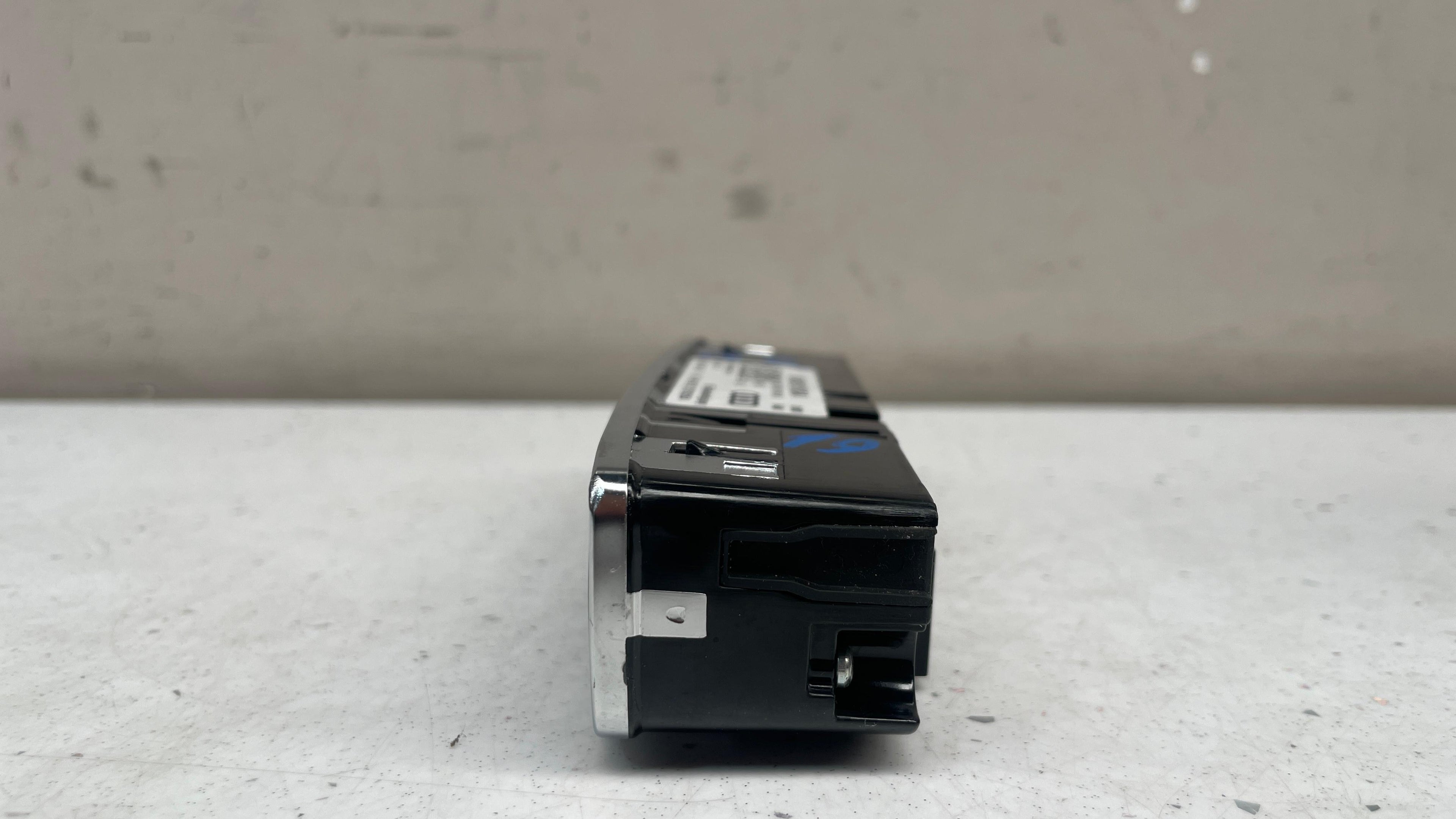 80A919158A AUDI Q5  REAR HEATED SEAT SWITCH