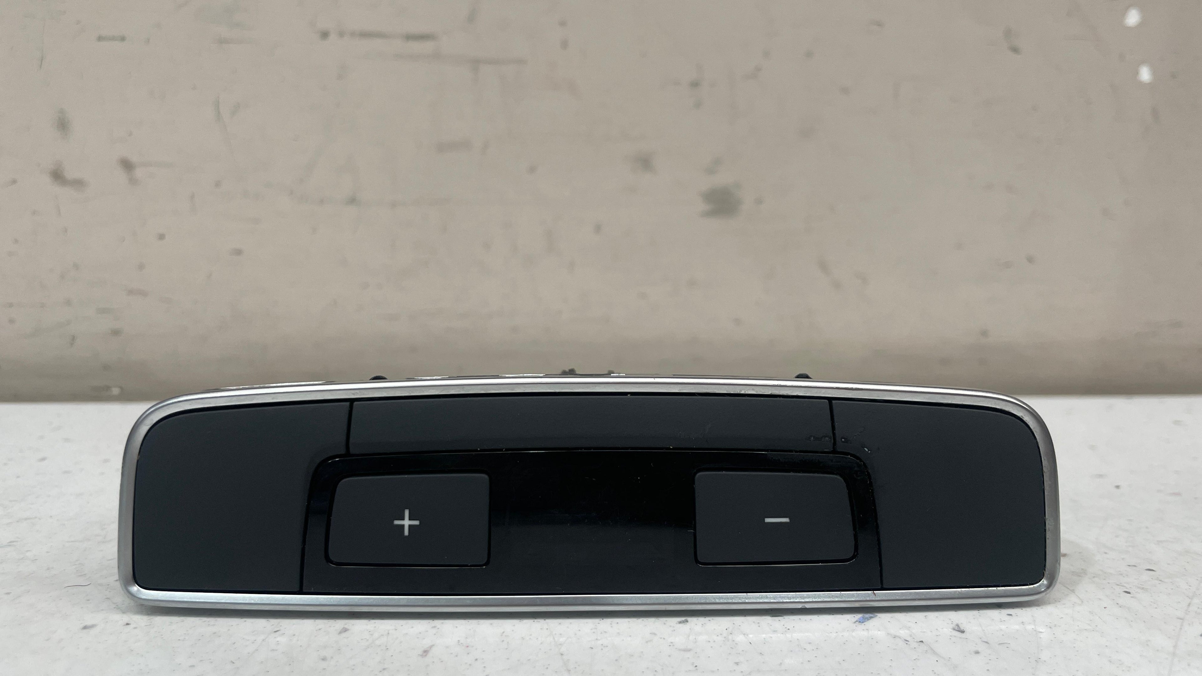 80A919158 AUDI REAR CLIMATE CONTROL