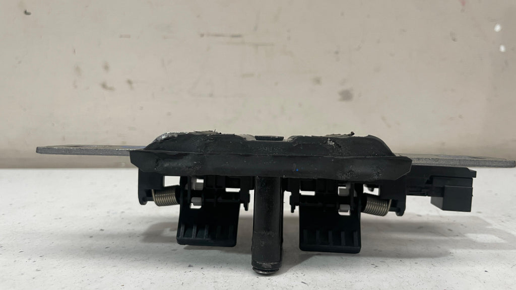 80A827507 AUDI LIFTGATE LOCK STRIKER PLATE